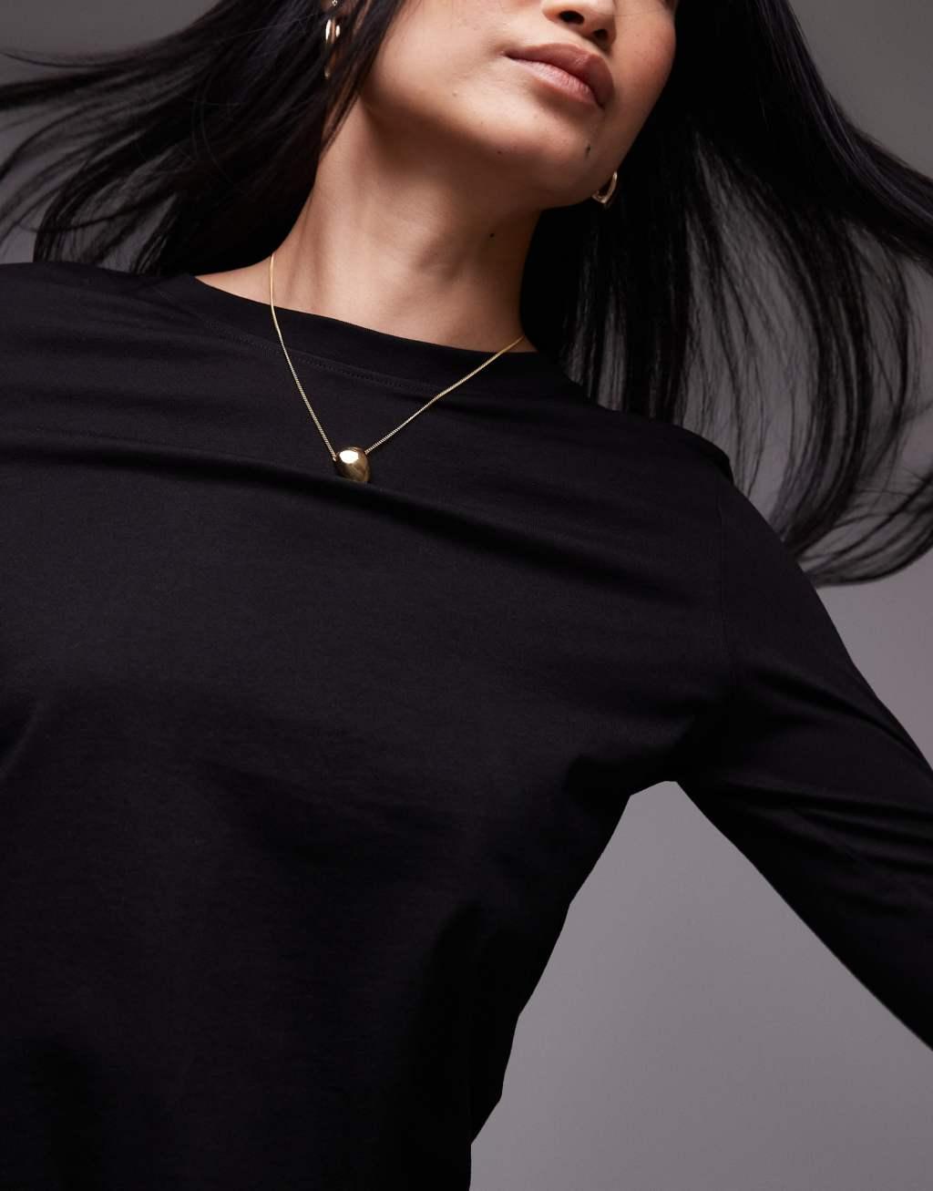ARKET long sleeve t-shirt in black Product Image