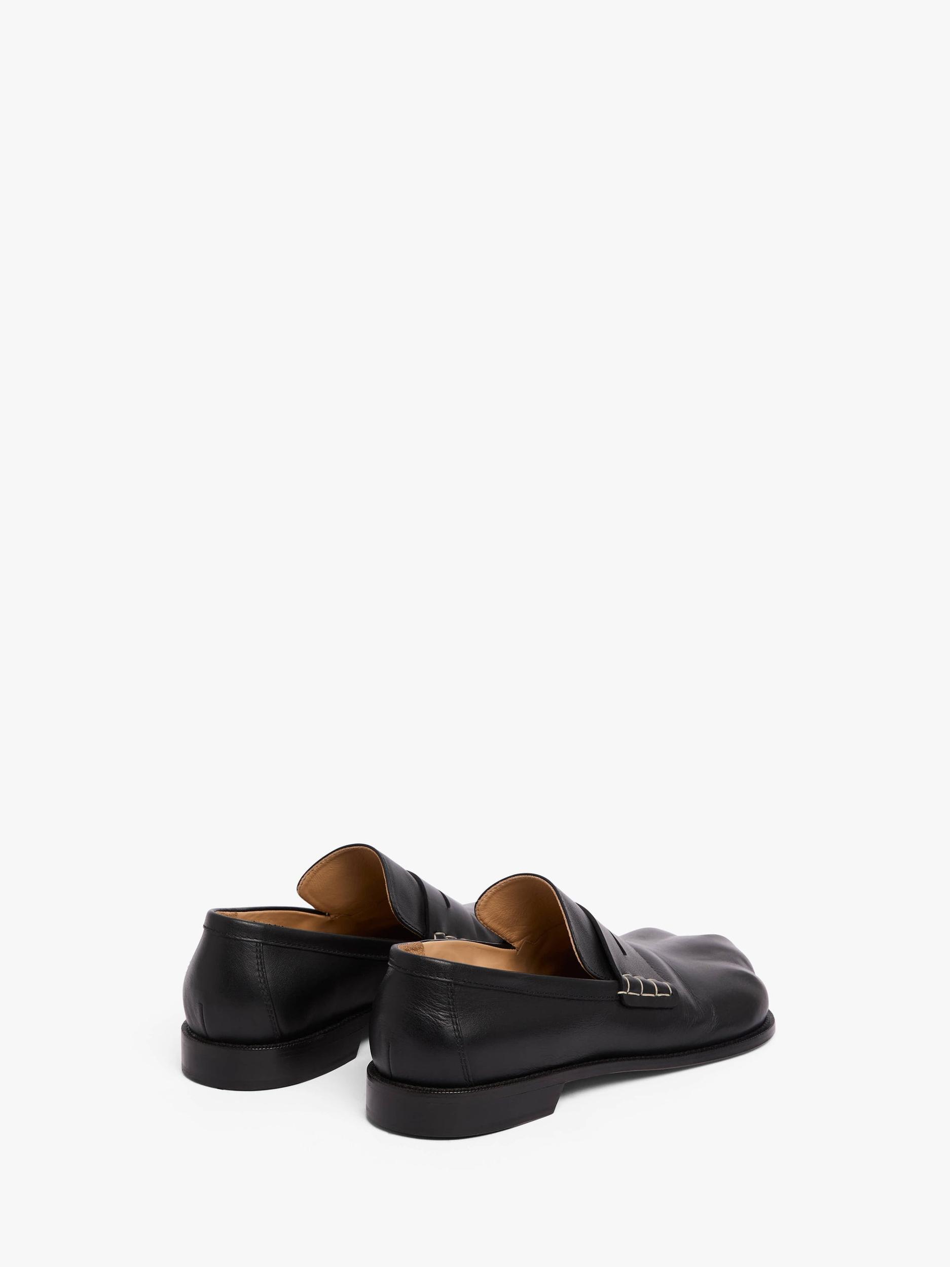 PAW LOAFER MOCCASIN Product Image