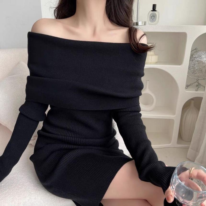 Off-Shoulder Long-Sleeve Plain Mini Knit Dress Product Image