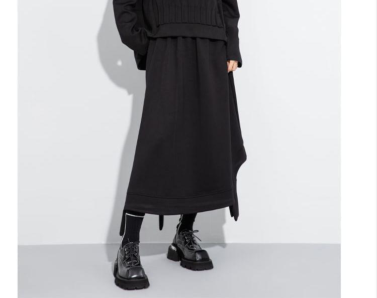 Crew Neck Plain Pintuck Pullover Product Image