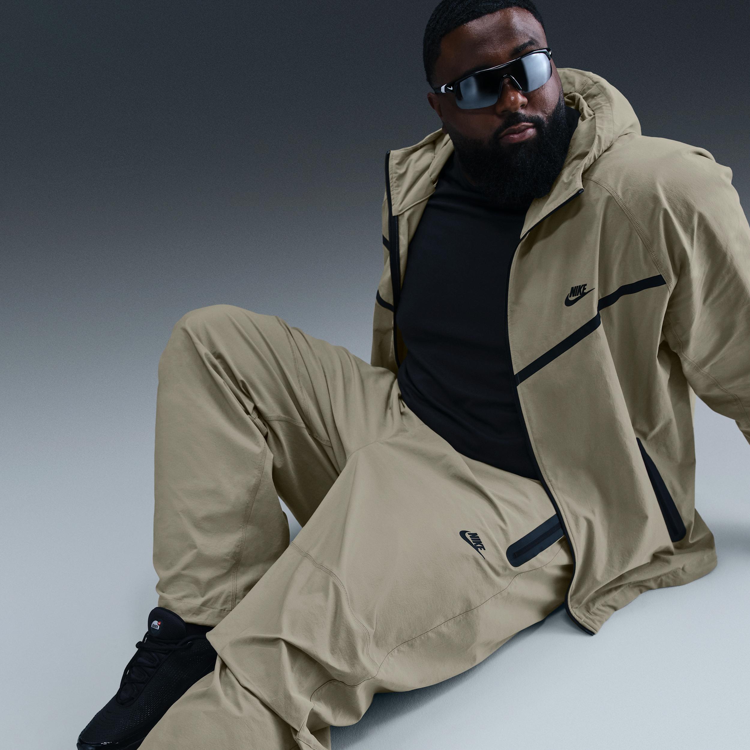 Nike Tech Men's Woven Oversized Pants Product Image