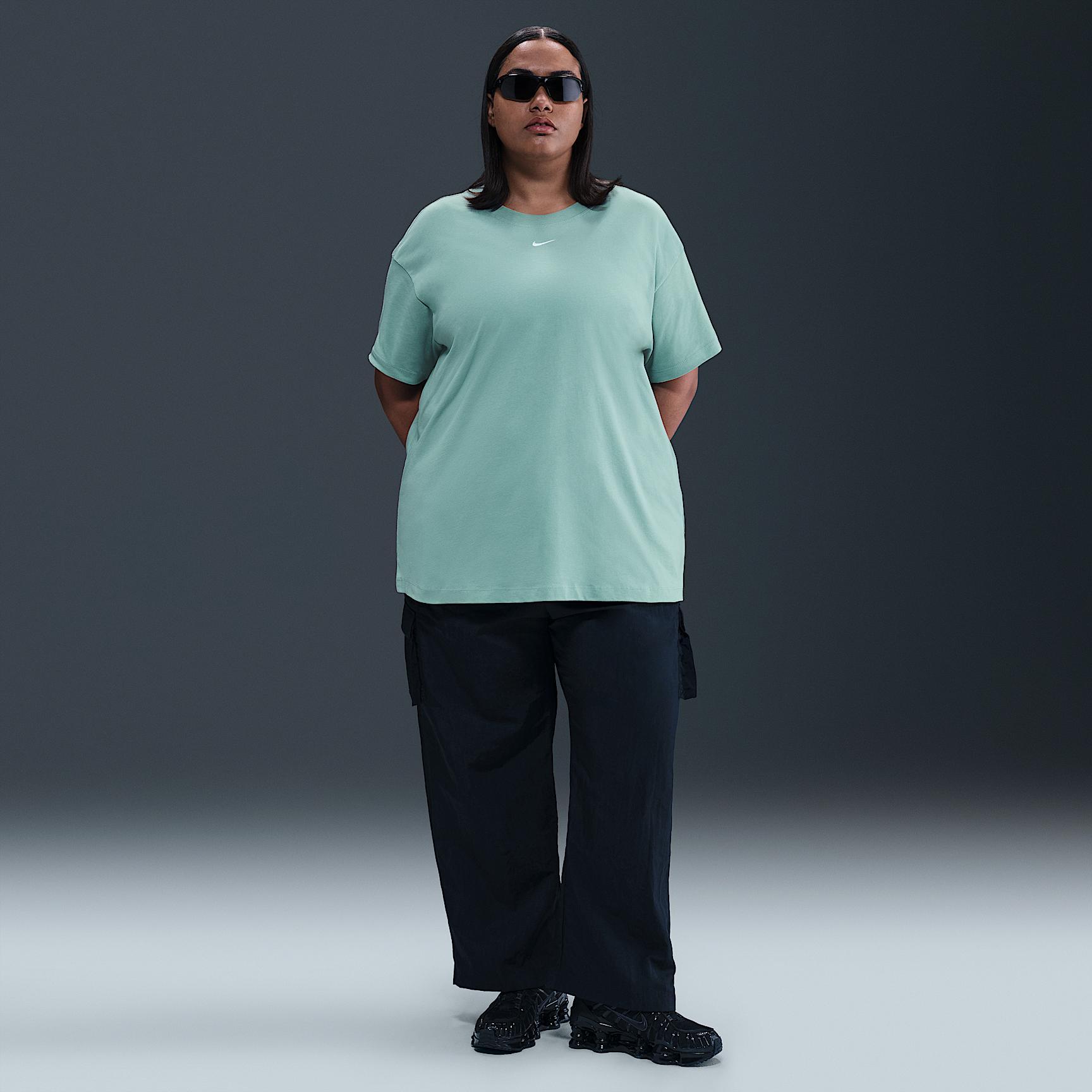 Women's Nike Sportswear Essential T-Shirt (Plus Size) Product Image