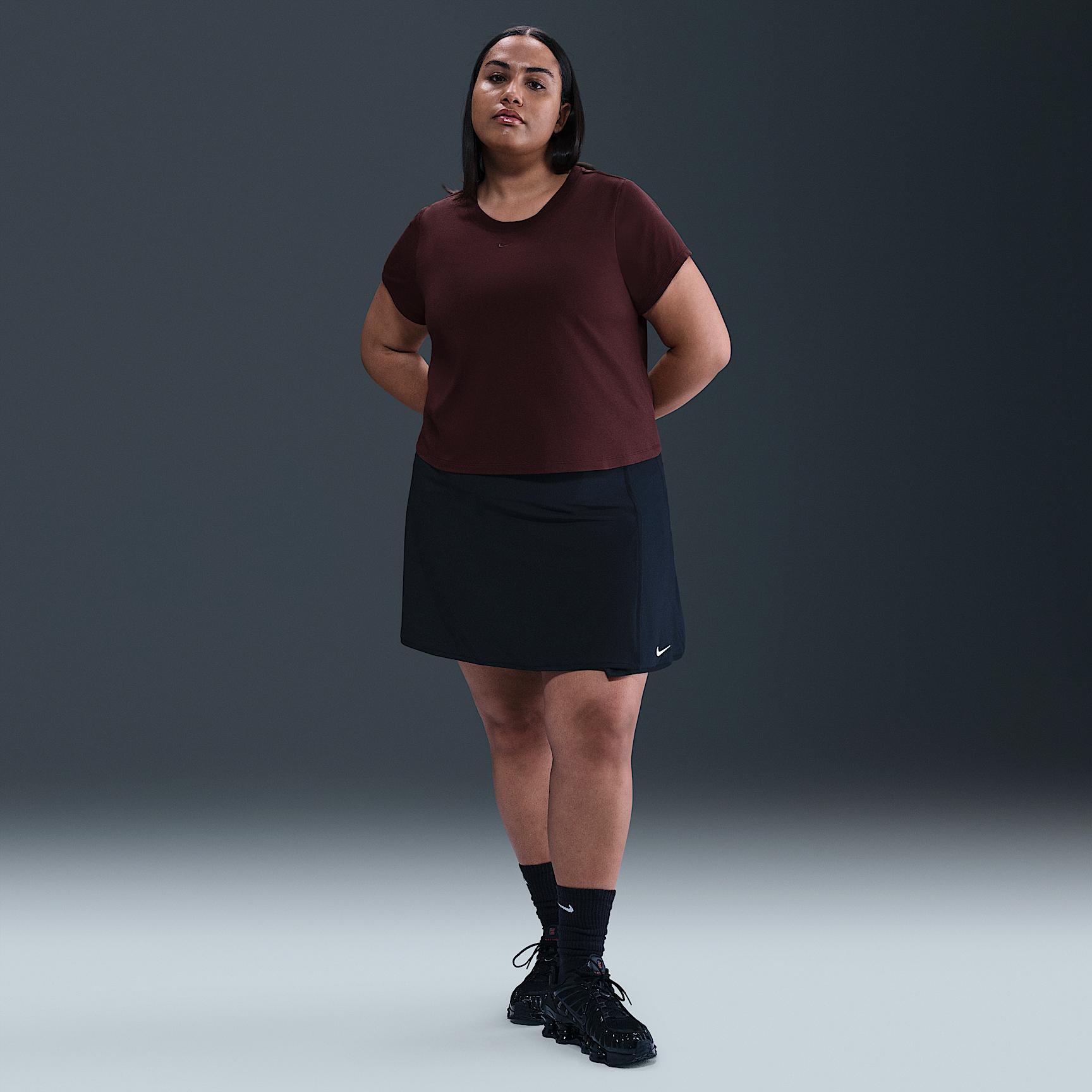 Women's Nike Sportswear Chill Knit Cropped T-Shirt (Plus Size) Product Image