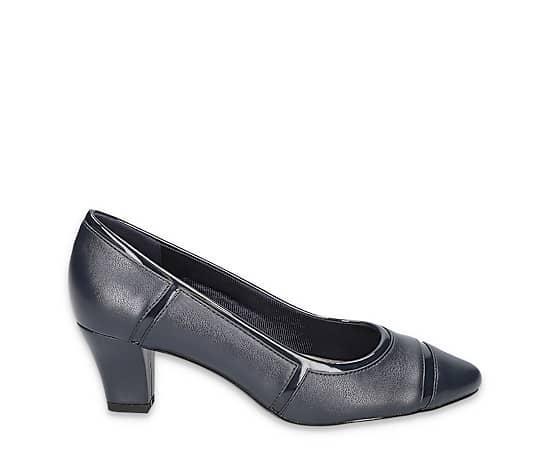 Easy Street Womens Datia Pump Product Image