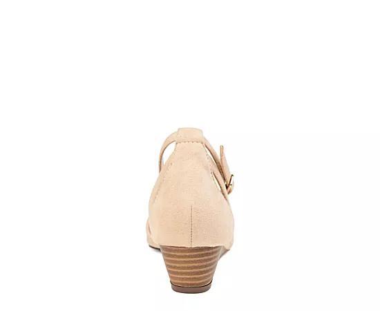 Journee Collection Womens Arkie Pump Product Image