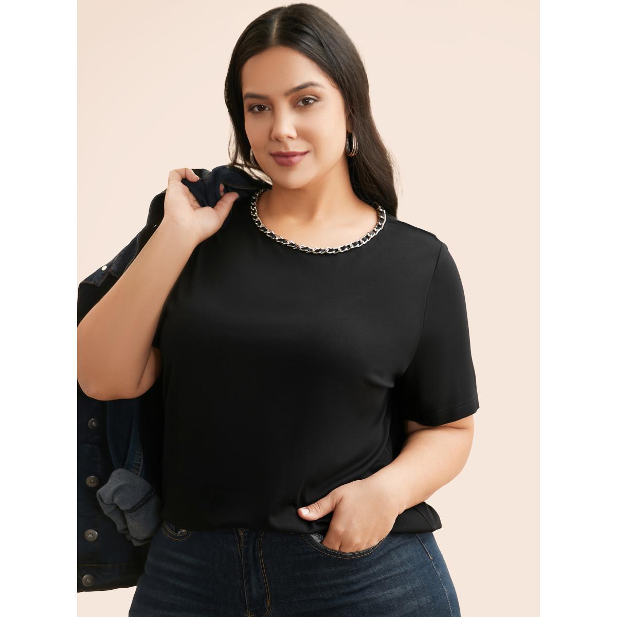 Plus Size Crew Neck Metal Chain Detail T-shirt Black Women Casual Non Round Neck Everyday T-shirts BloomChic 30/6X Product Image