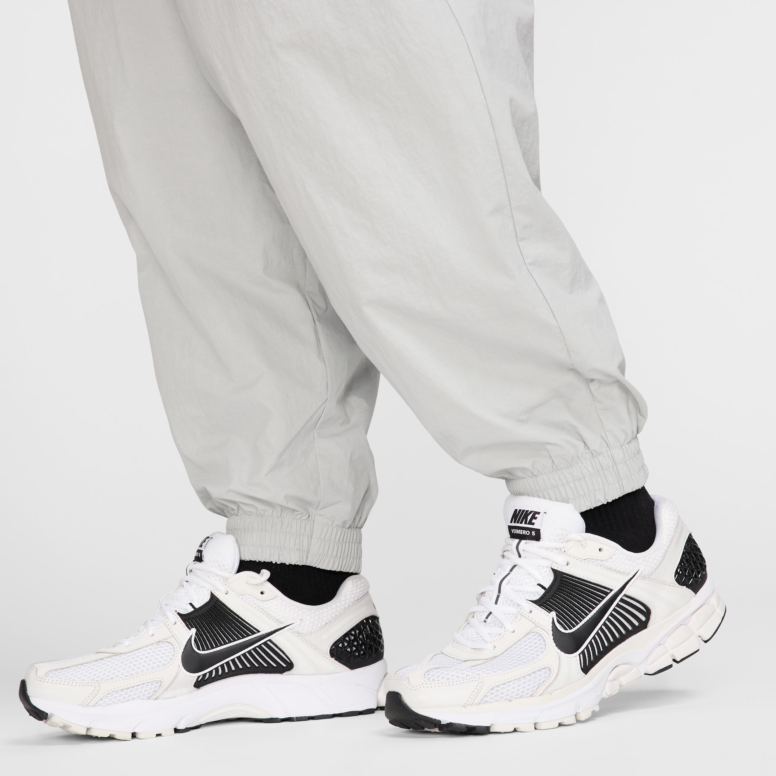 Nike Men's Club Oversized Woven Track Pants Product Image