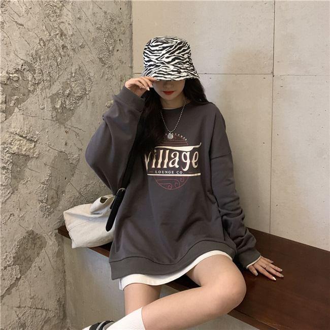Crewneck Lettering Sweatshirt Product Image