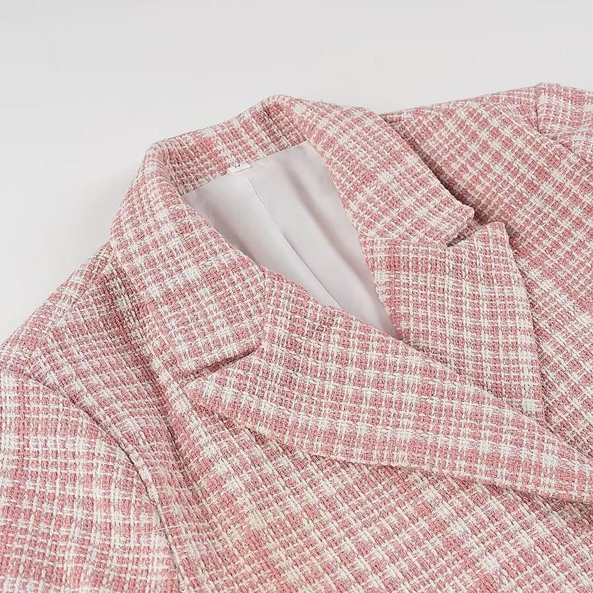 Peak Lapel Plaid Tweed Double Breasted Blazer Product Image