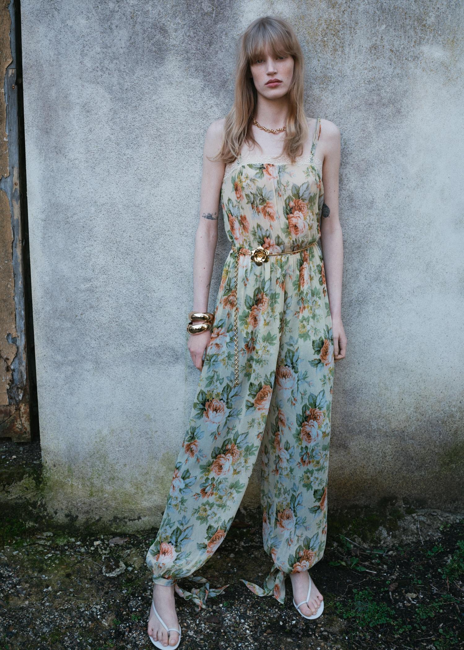 Long floral jumpsuit with puffed hem - Women | MANGO USA Product Image