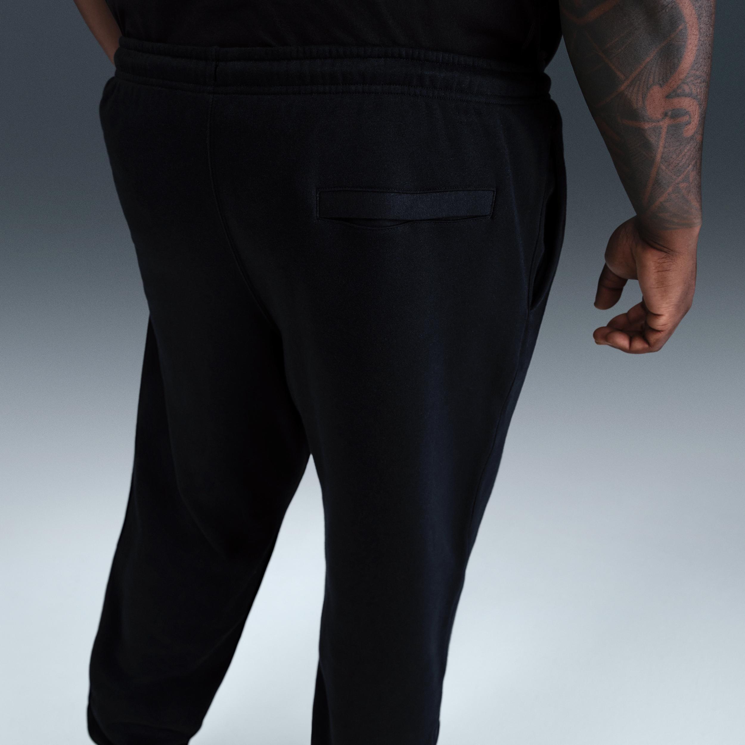 Nike Club Men's Joggers Product Image