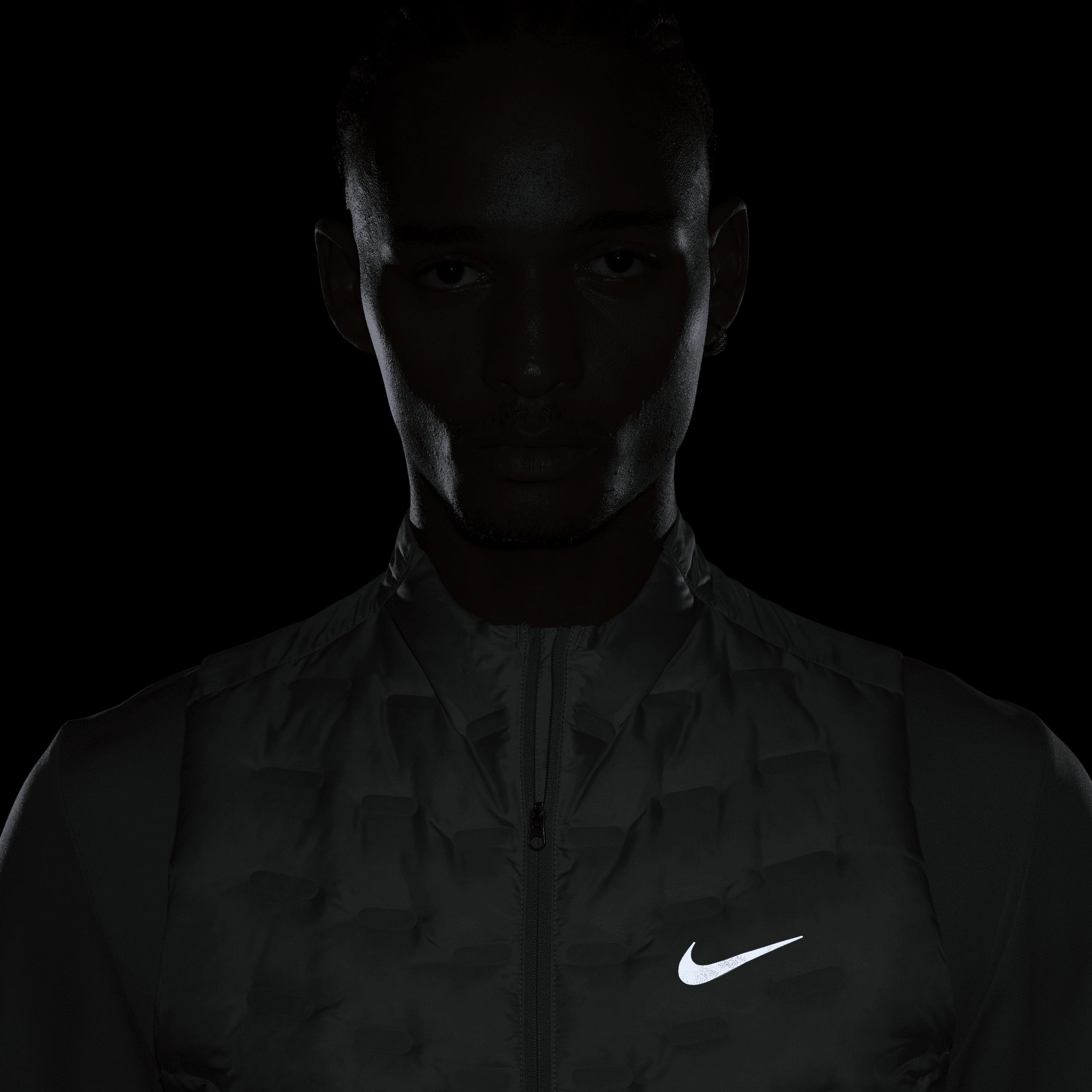 Nike Men's Therma-FIT ADV Repel AeroLoft Down Running Vest Product Image