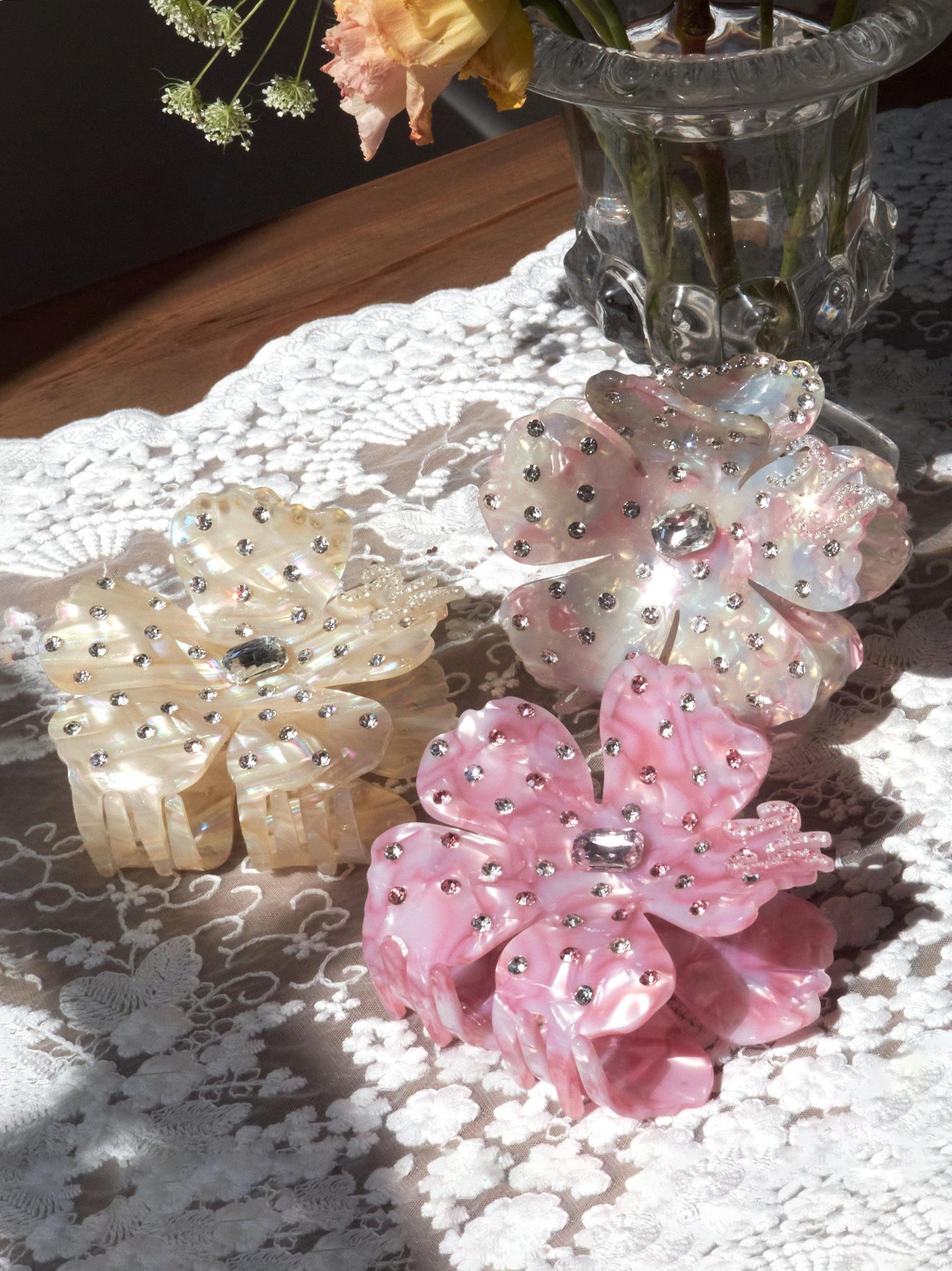 Flora Hairclip (Multi) Product Image