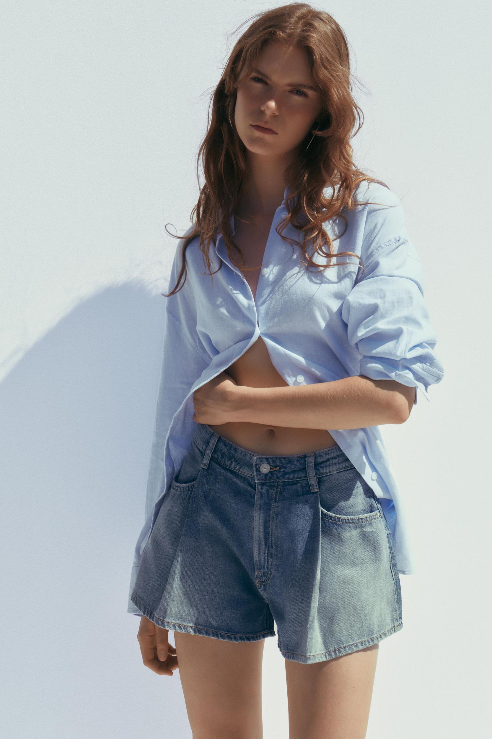 TRF PLEATED DENIM SHORTS Product Image