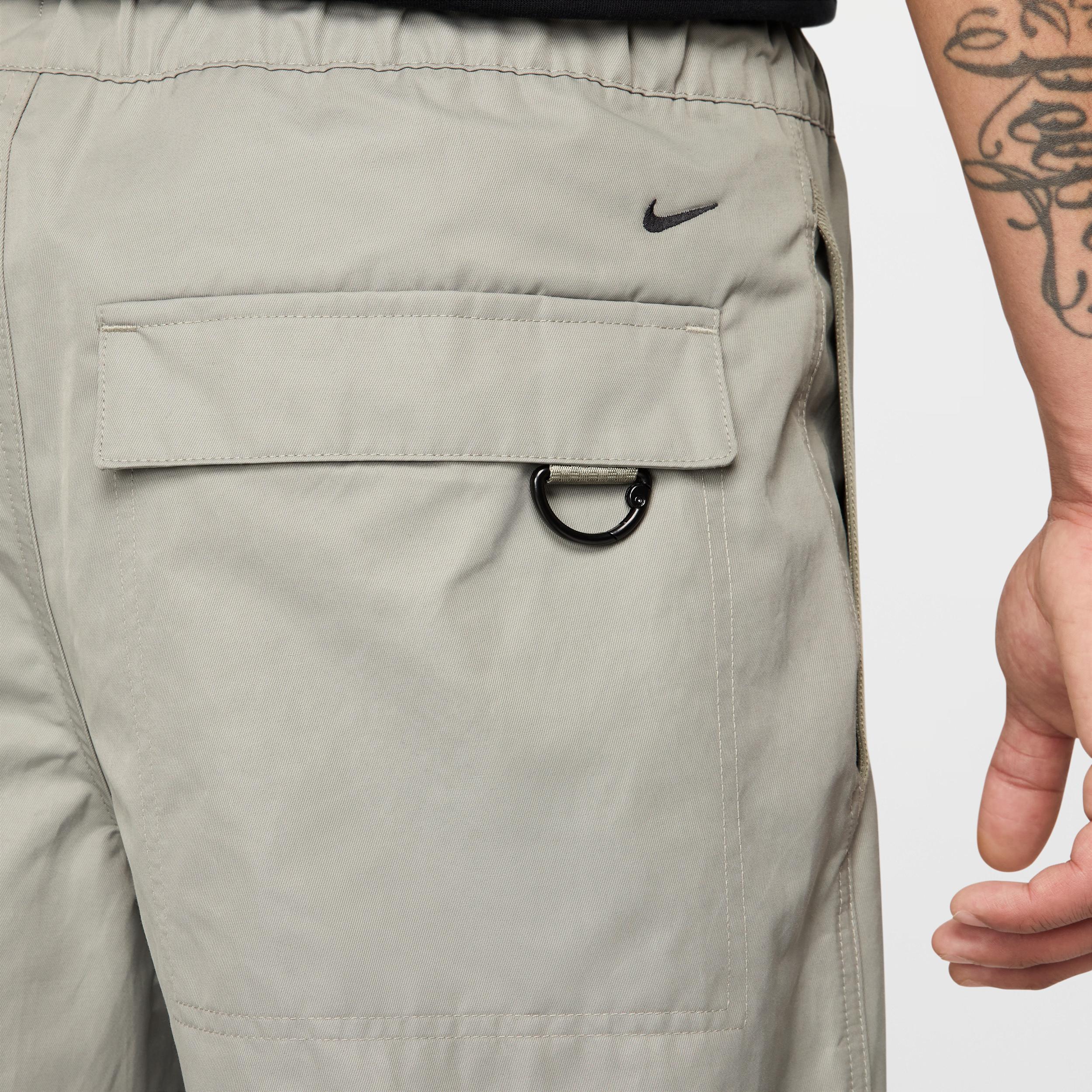 Nike Men's Tech Woven Pants Product Image