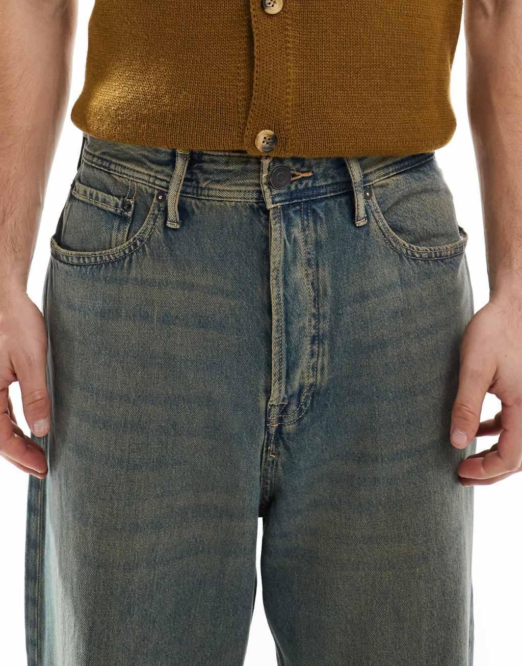Jack & Jones ron skater jeans with brown cast wash in black Product Image