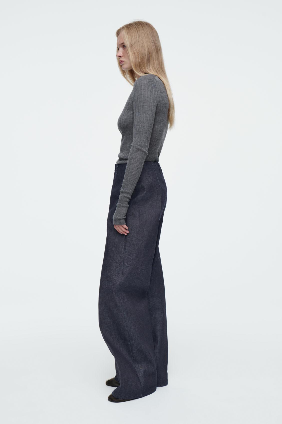 THE WIDE-LEG RAW DENIM JEANS Product Image