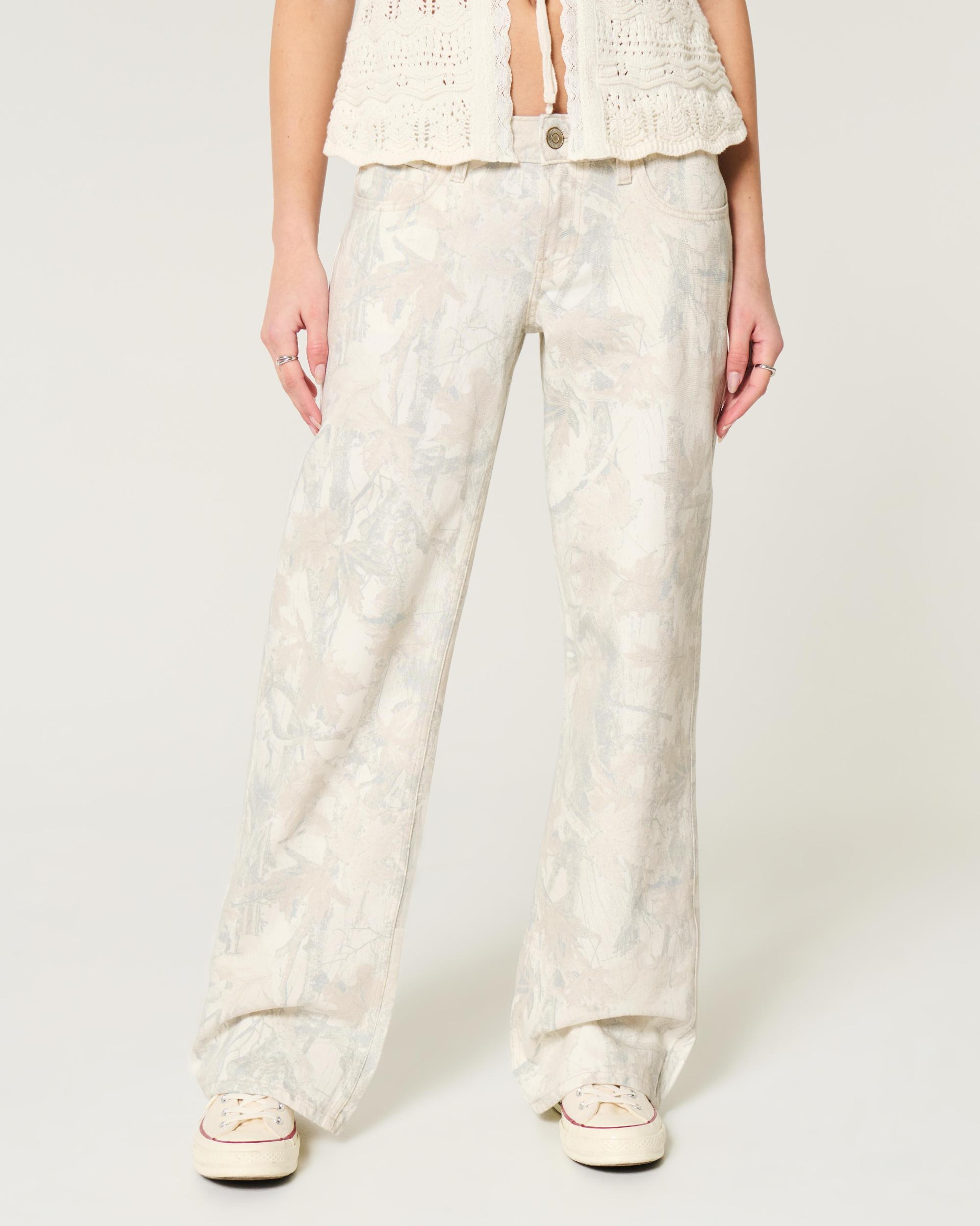 Low-Rise Camo Baggy Jeans Product Image