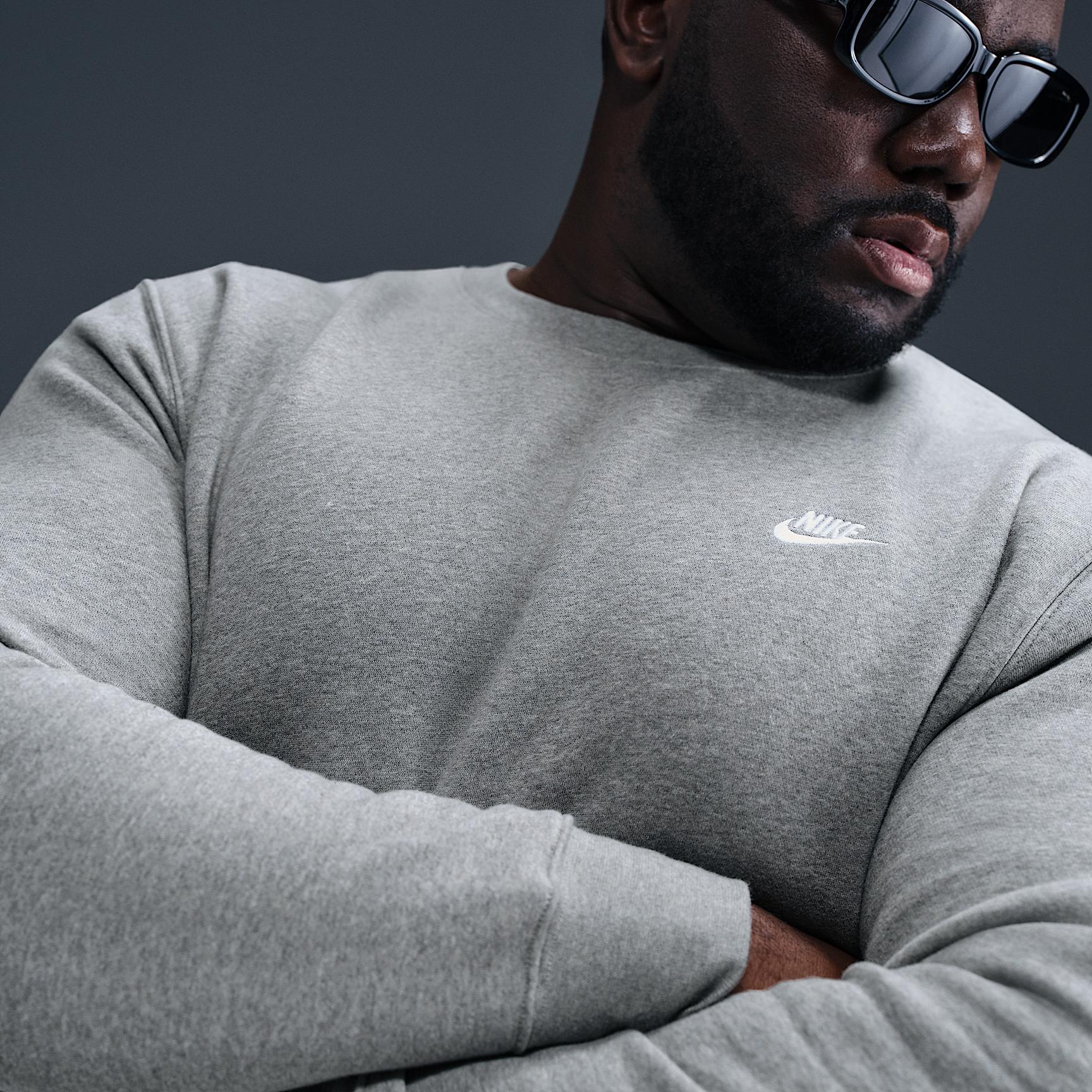 Nike Men's Club Fleece Crew Product Image