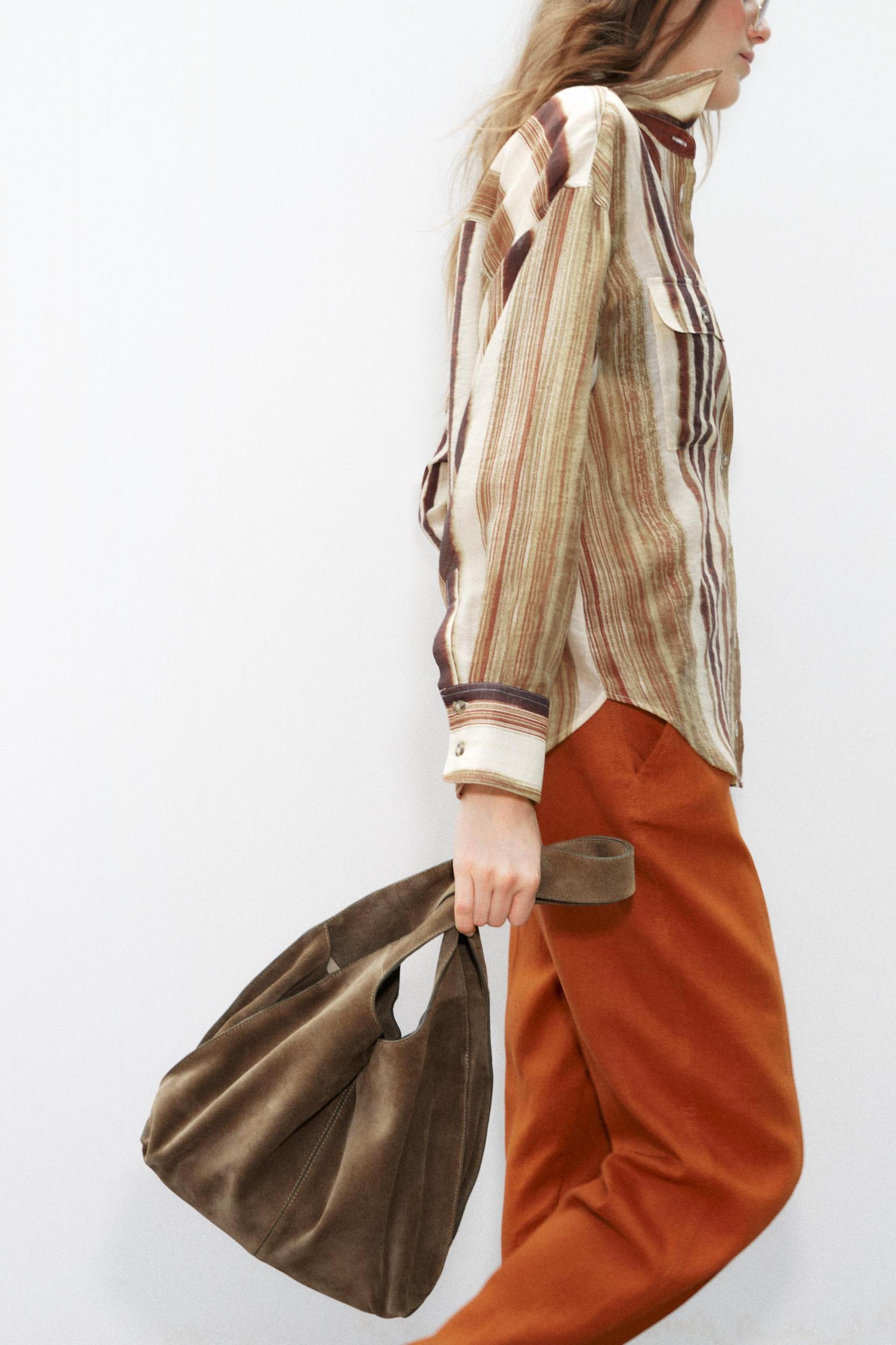 SPLIT LEATHER SHOULDER BAG Product Image