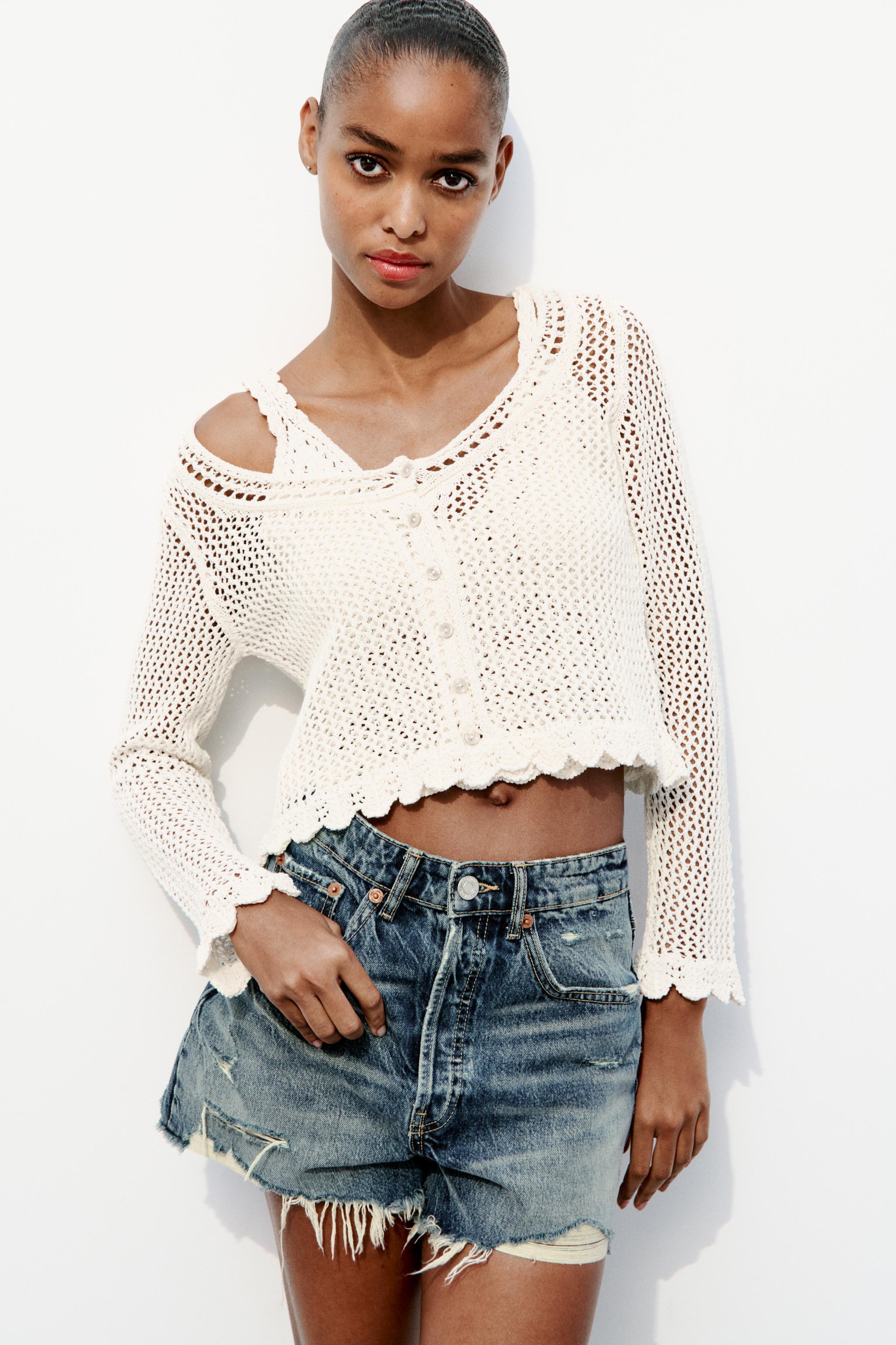 ROMANTIC KNIT CARDIGAN Product Image
