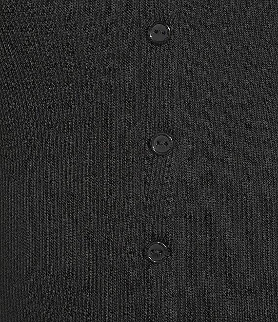 Moa Moa Crewneck Neck Short Sleeve Button-Front Top Product Image