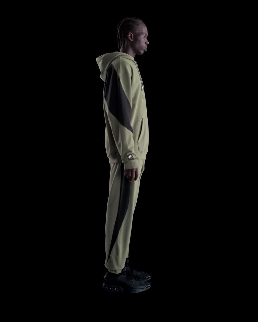 Nike Air Men's Fleece Joggers Product Image