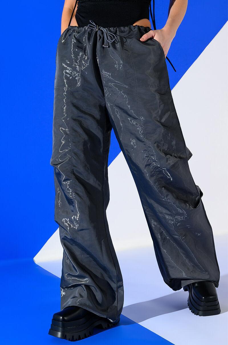 ZONA OVERSIZED PARACHUTE PANTS Product Image