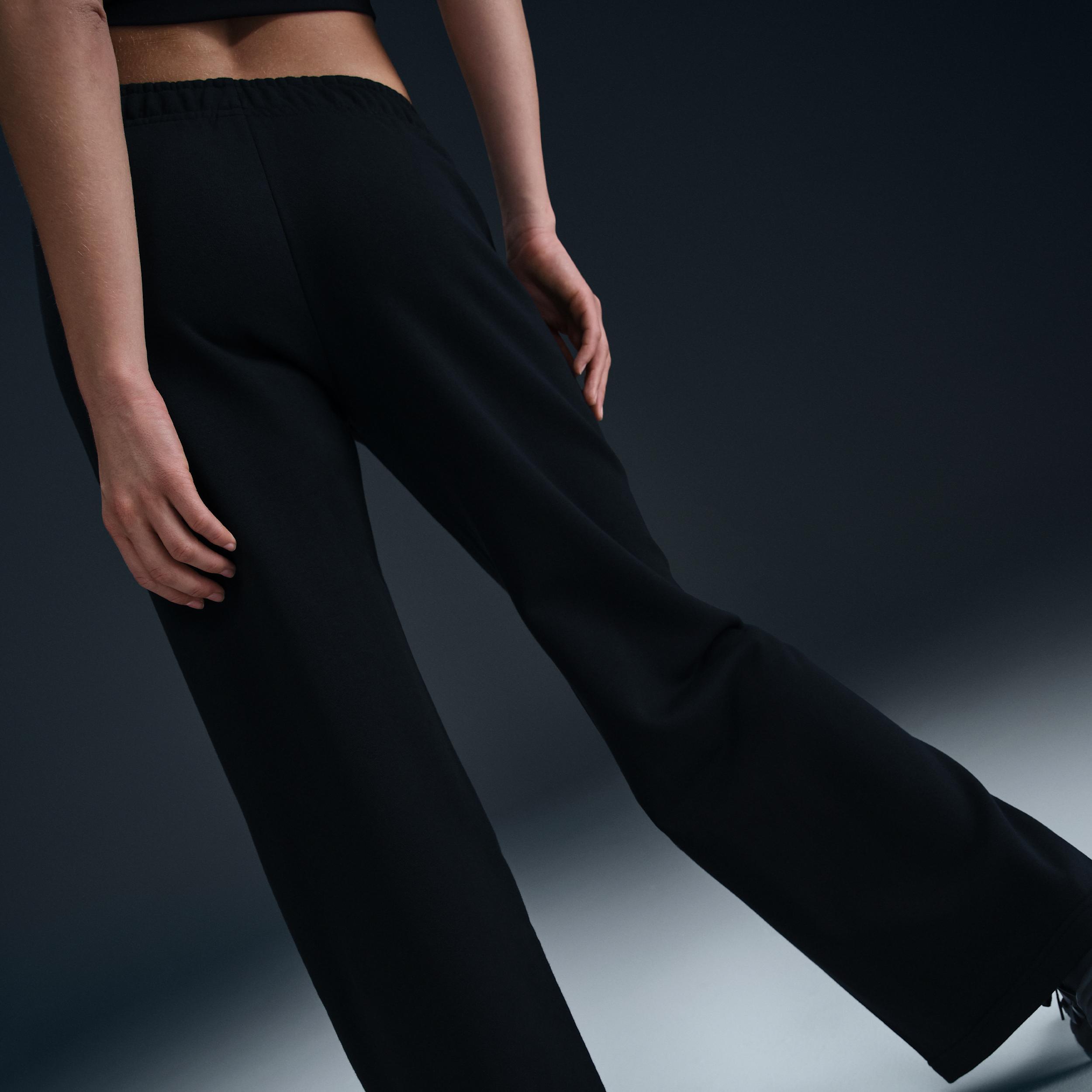 Women's Nike Sportswear Club Fleece Mid-Rise Wide-Leg Graphic Pants Product Image