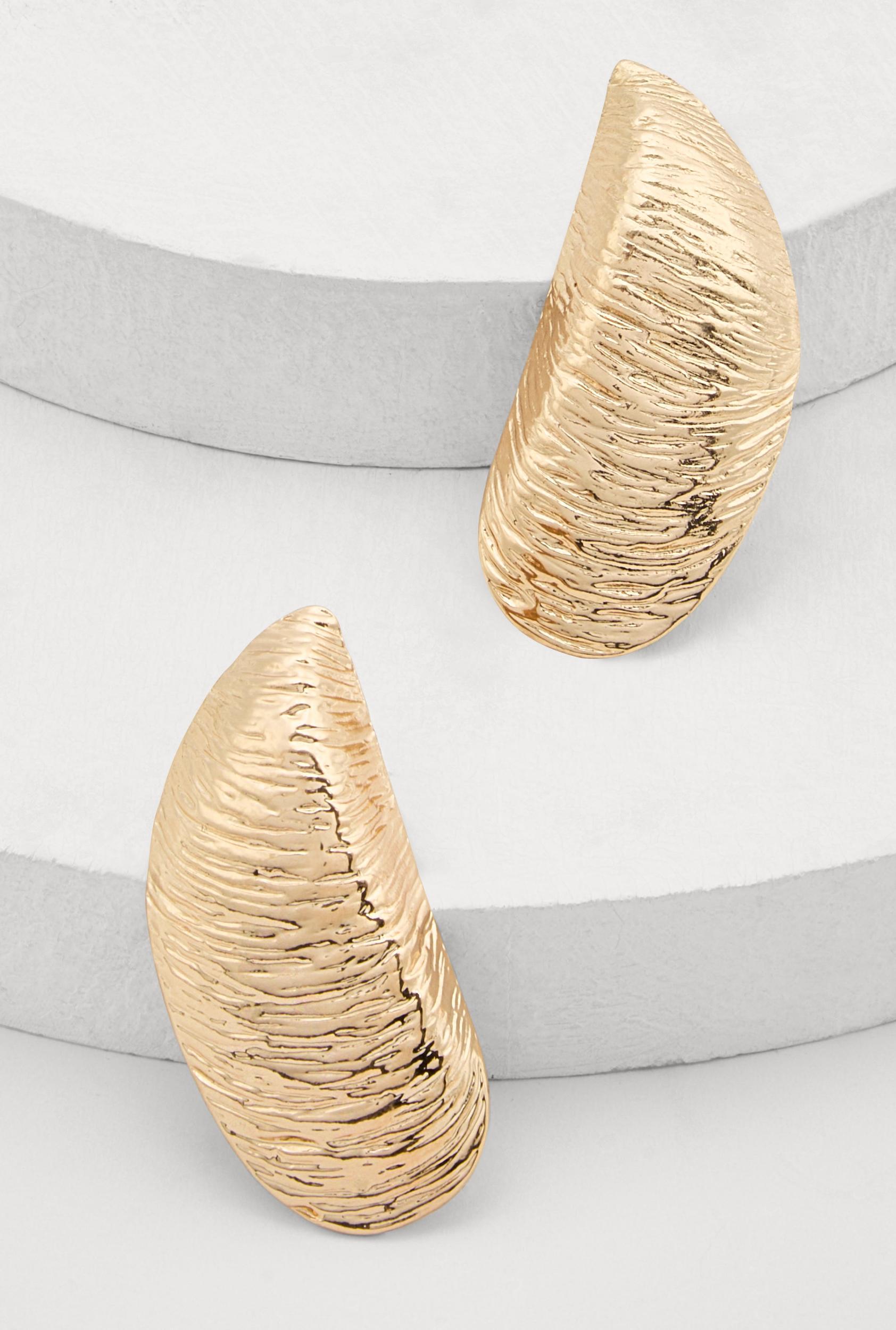 Metallic Puff Heart Necklace and Drop Earrings Set Female Product Image
