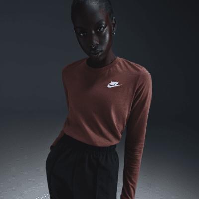 Women's Nike Sportswear Club Long-Sleeve T-Shirt Product Image