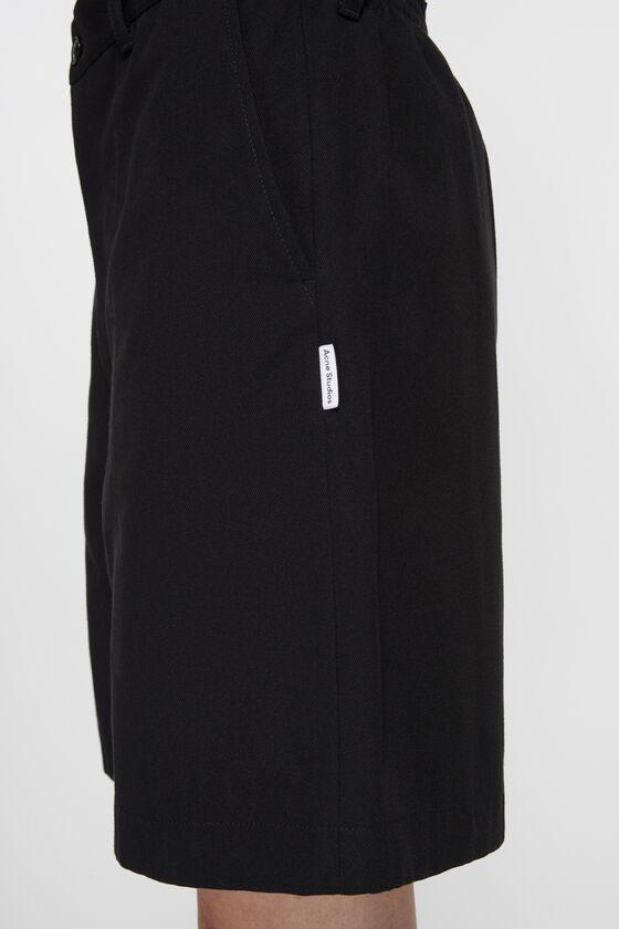 Regular fit shorts Product Image