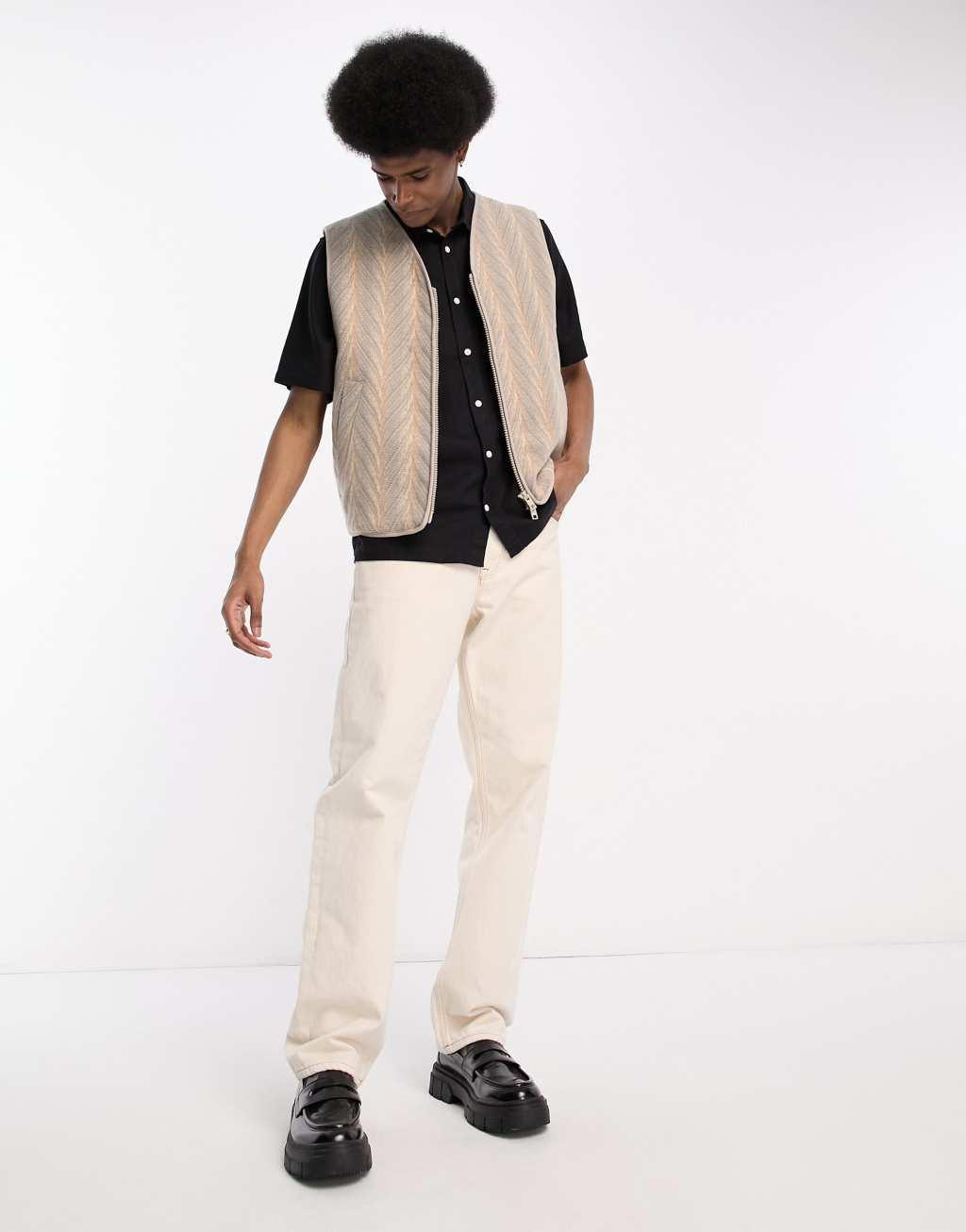 Weekday randy short sleeve shirt in black Product Image