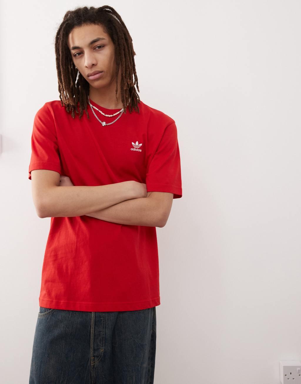 adidas Originals Essentials Trefoil t-shirt in red Product Image