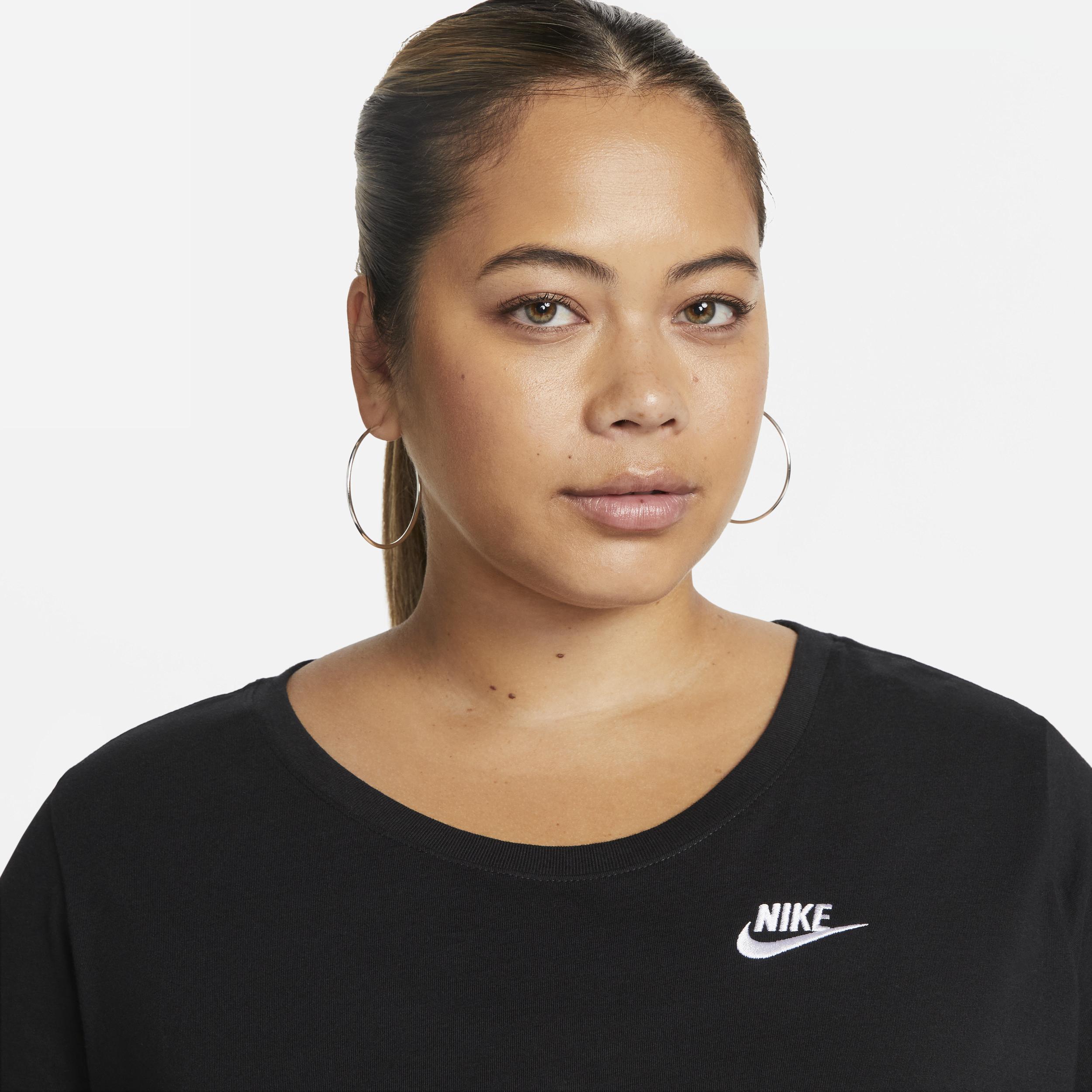 Women's Nike Sportswear Club Essentials T-Shirt (Plus Size) Product Image