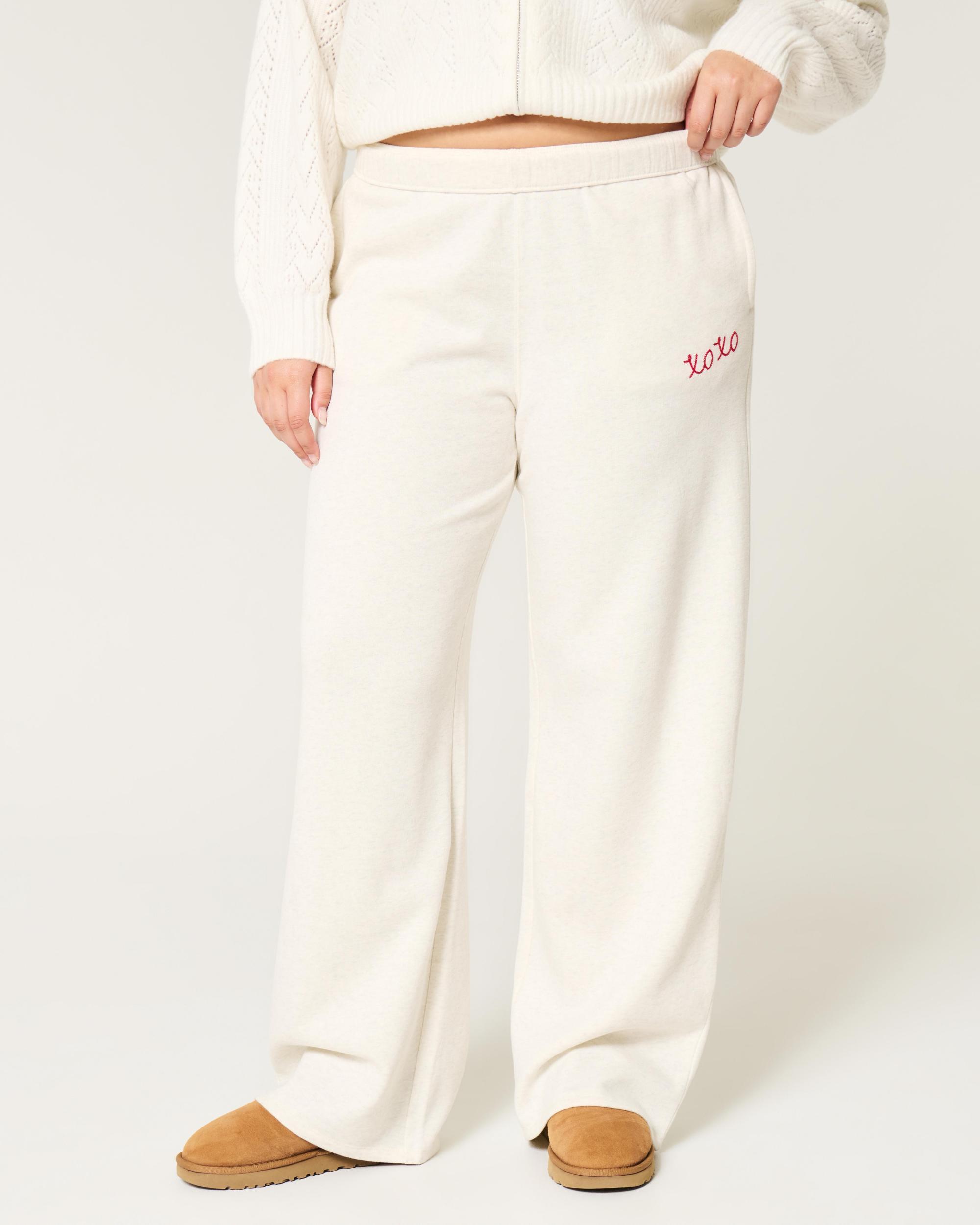 Heart Graphic Wide-Leg Sweatpants Product Image