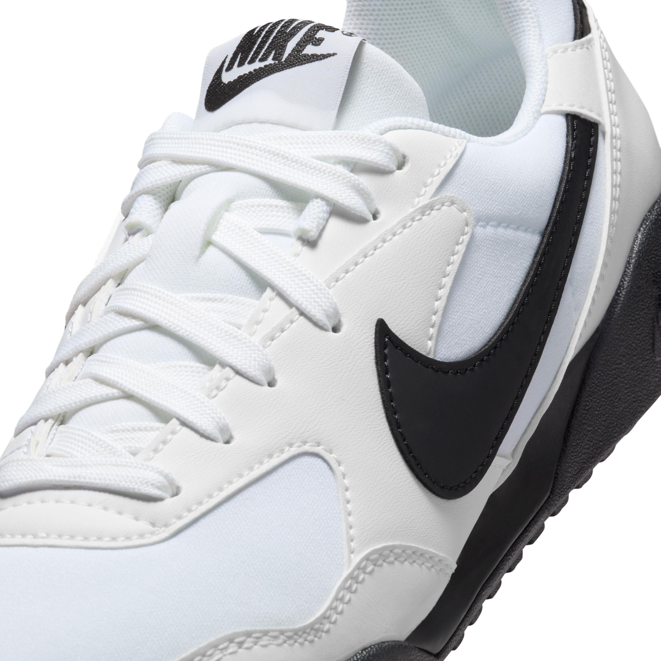 Nike Women's Terra Manta Shoes Product Image
