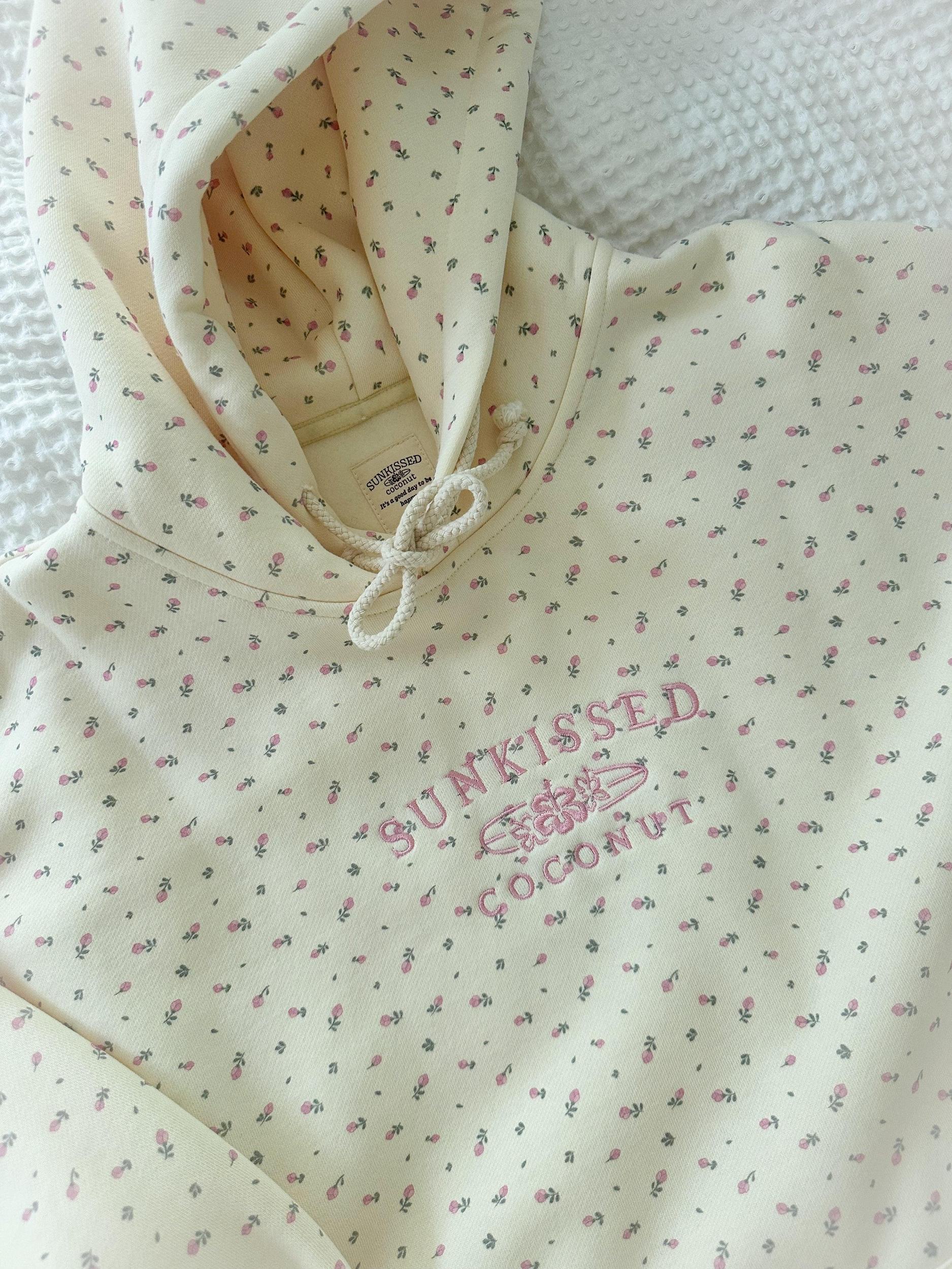 Toasted Cream Roses Embroider Logo Hoodie Product Image