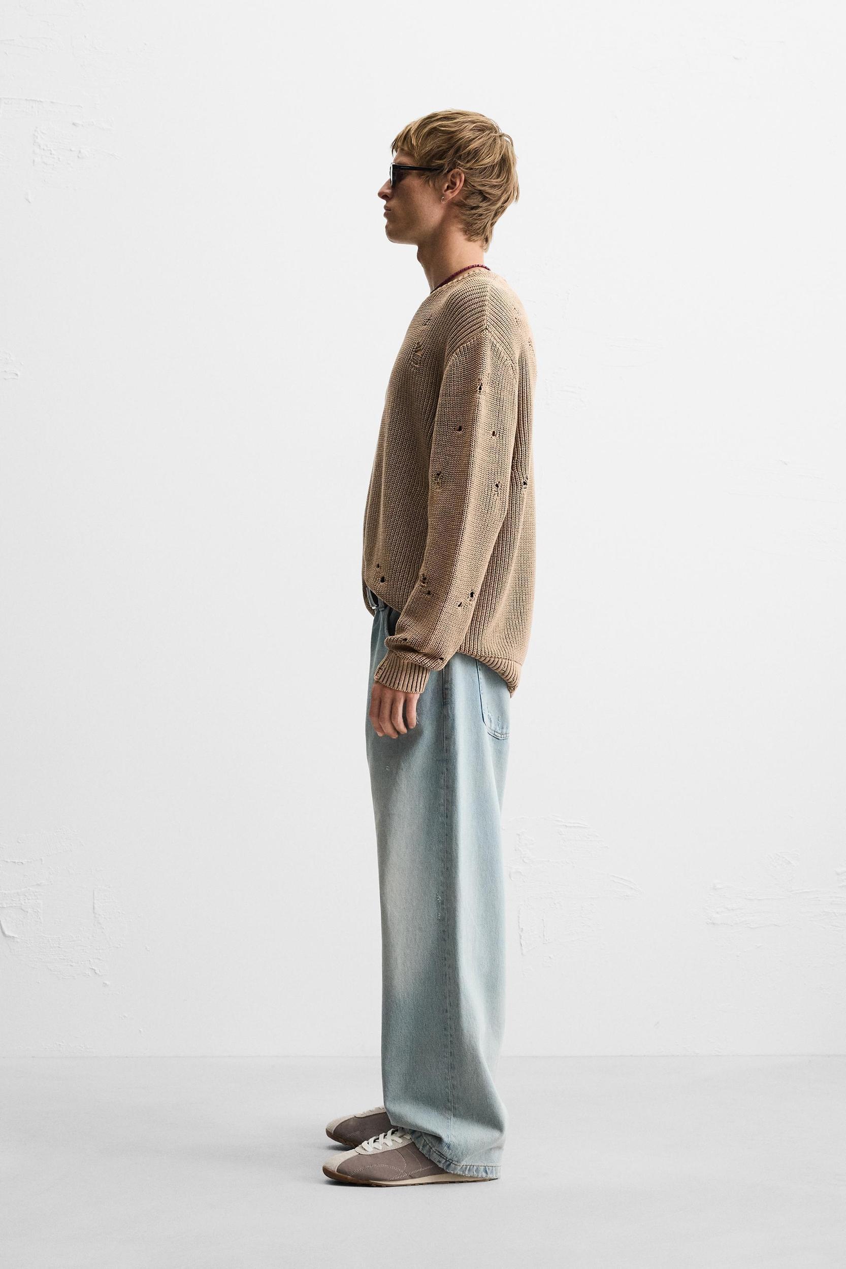 ACID WASH RIPPED SWEATER Product Image