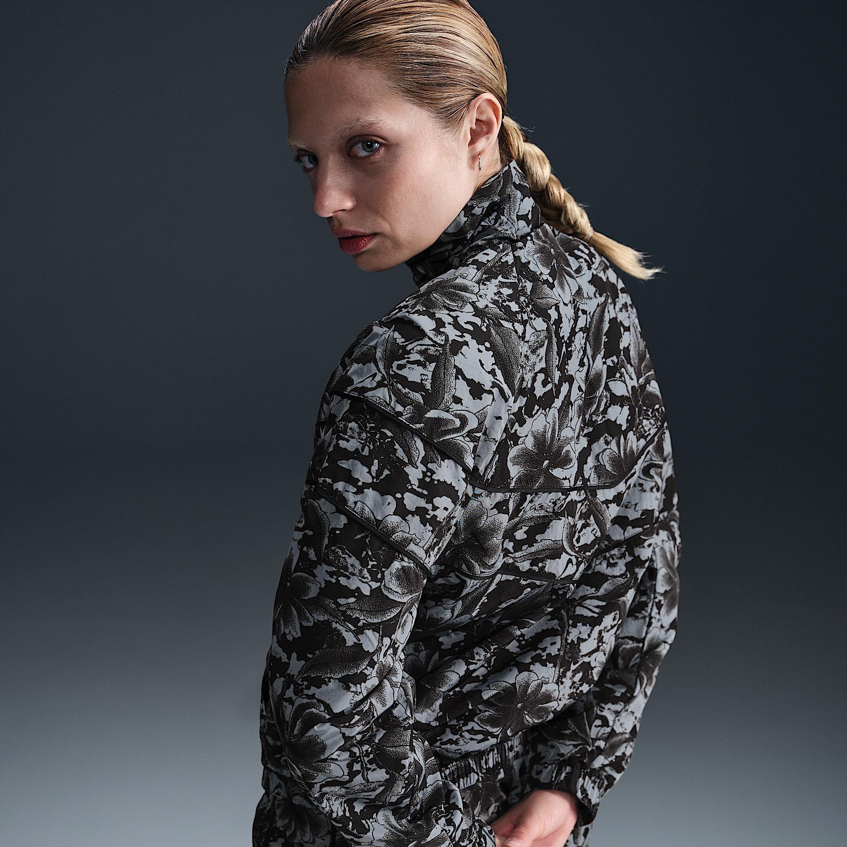 Nike Sportswear Windrunner Women's Loose UV Protection Woven Full-Zip Printed Jacket Product Image