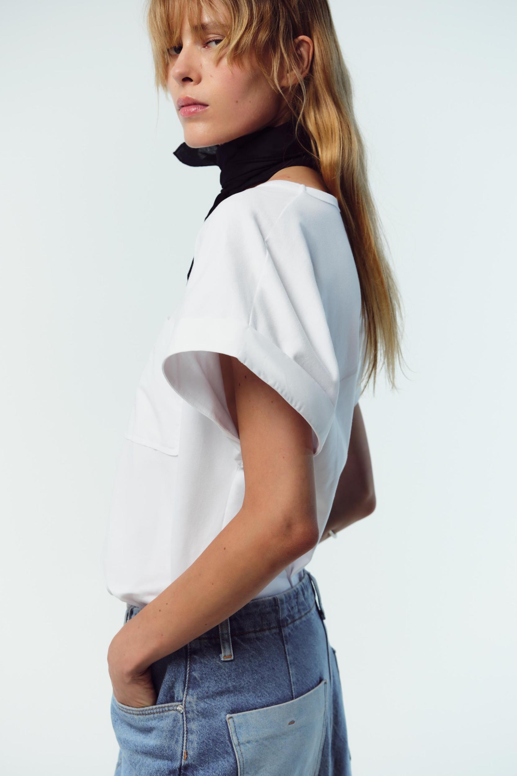 POPLIN POCKET T-SHIRT Product Image