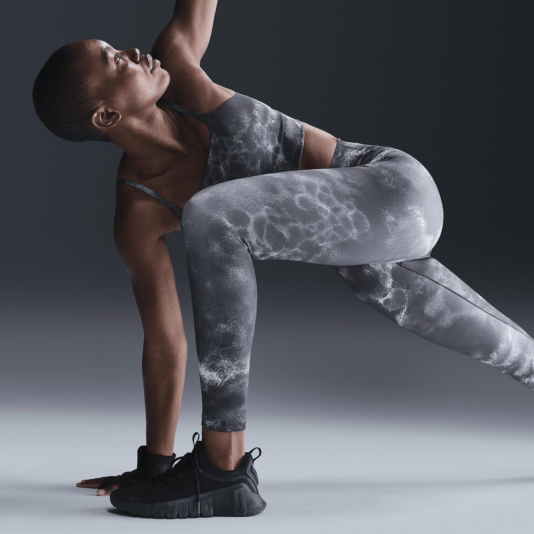 Nike One Women's High-Waisted 7/8 Printed Leggings Product Image