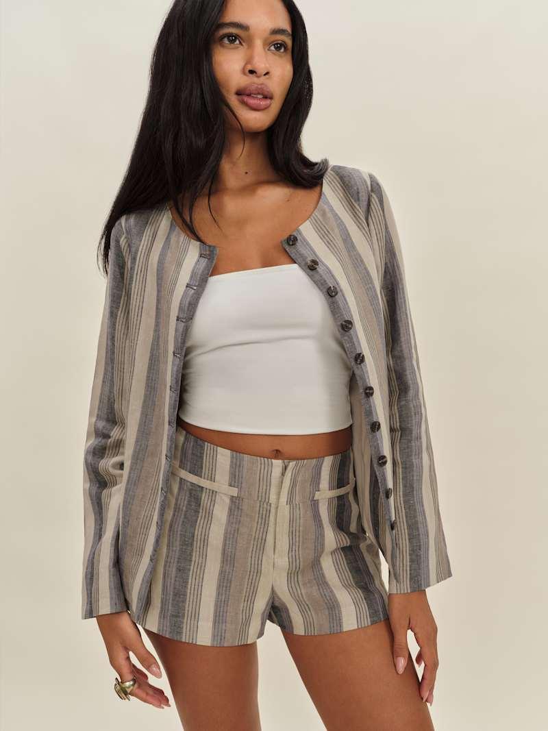 Everett Short Product Image