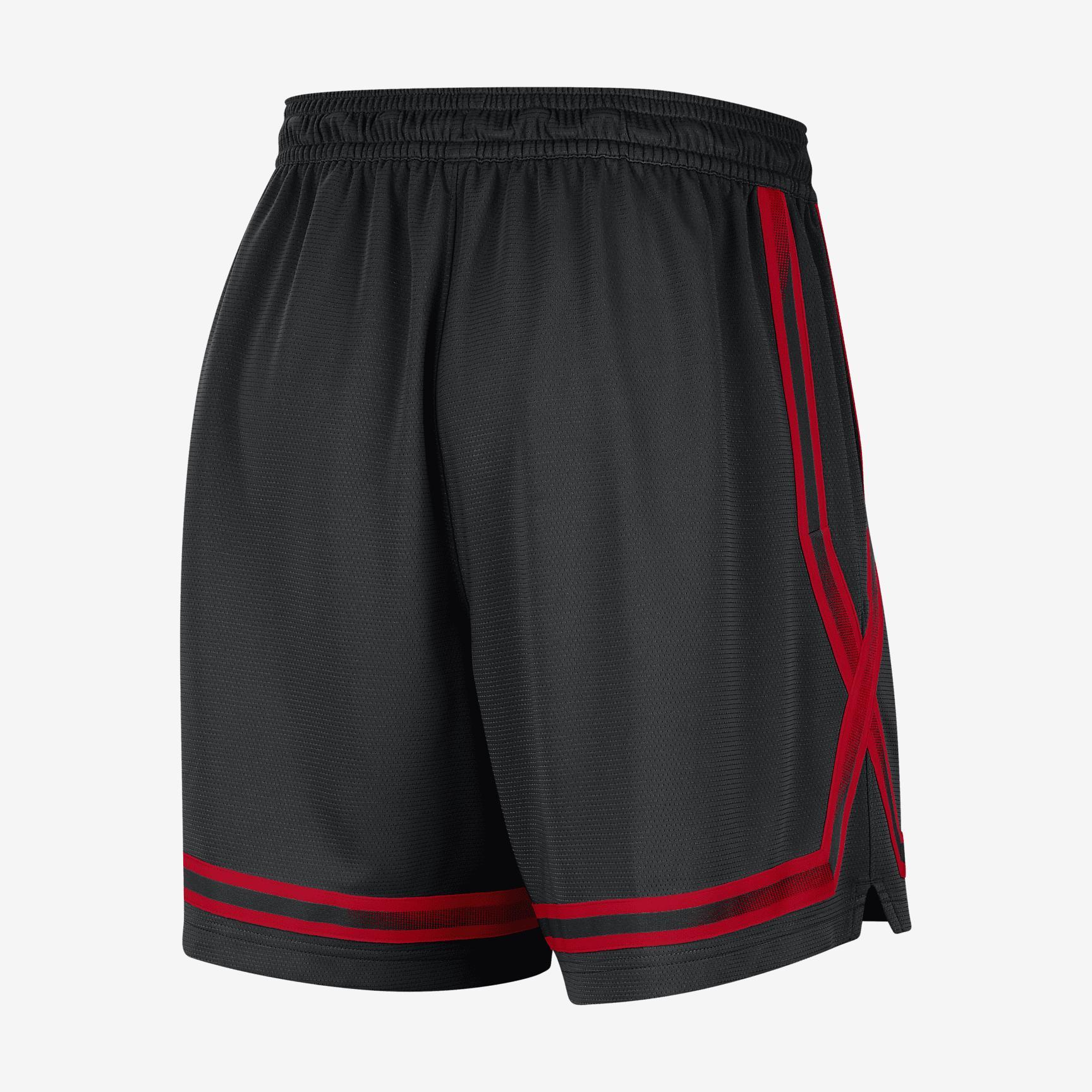 Chicago Bulls Fly Crossover Women's Nike Dri-FIT NBA Shorts Product Image