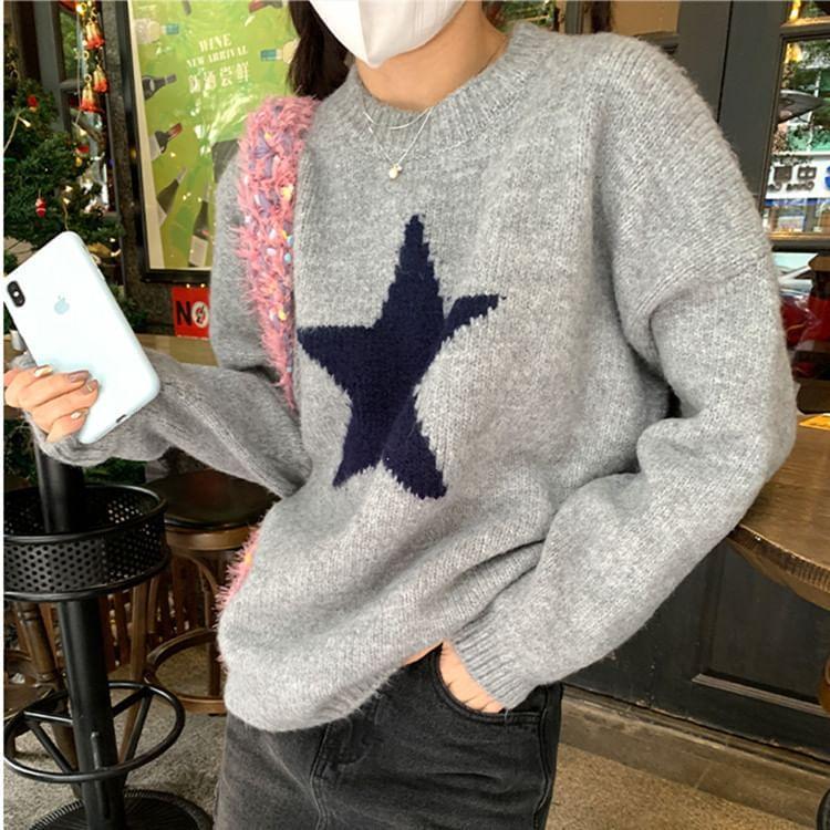 Round Neck Star Print Sweater Product Image