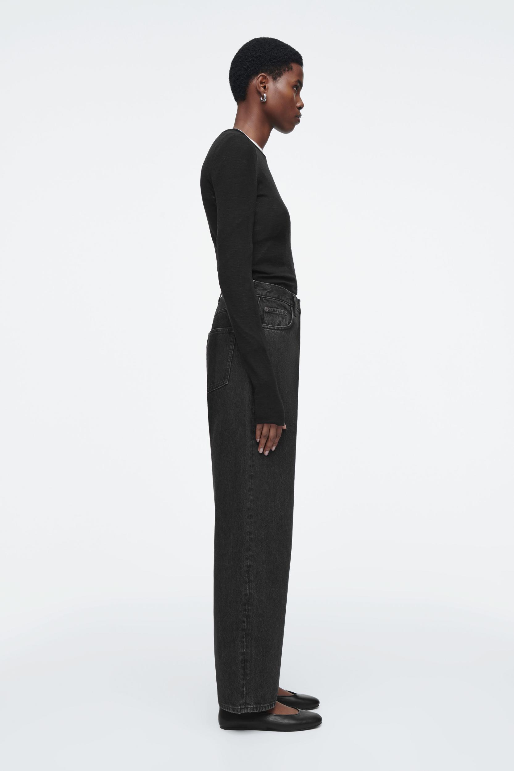 BAY BARREL-LEG JEANS Product Image