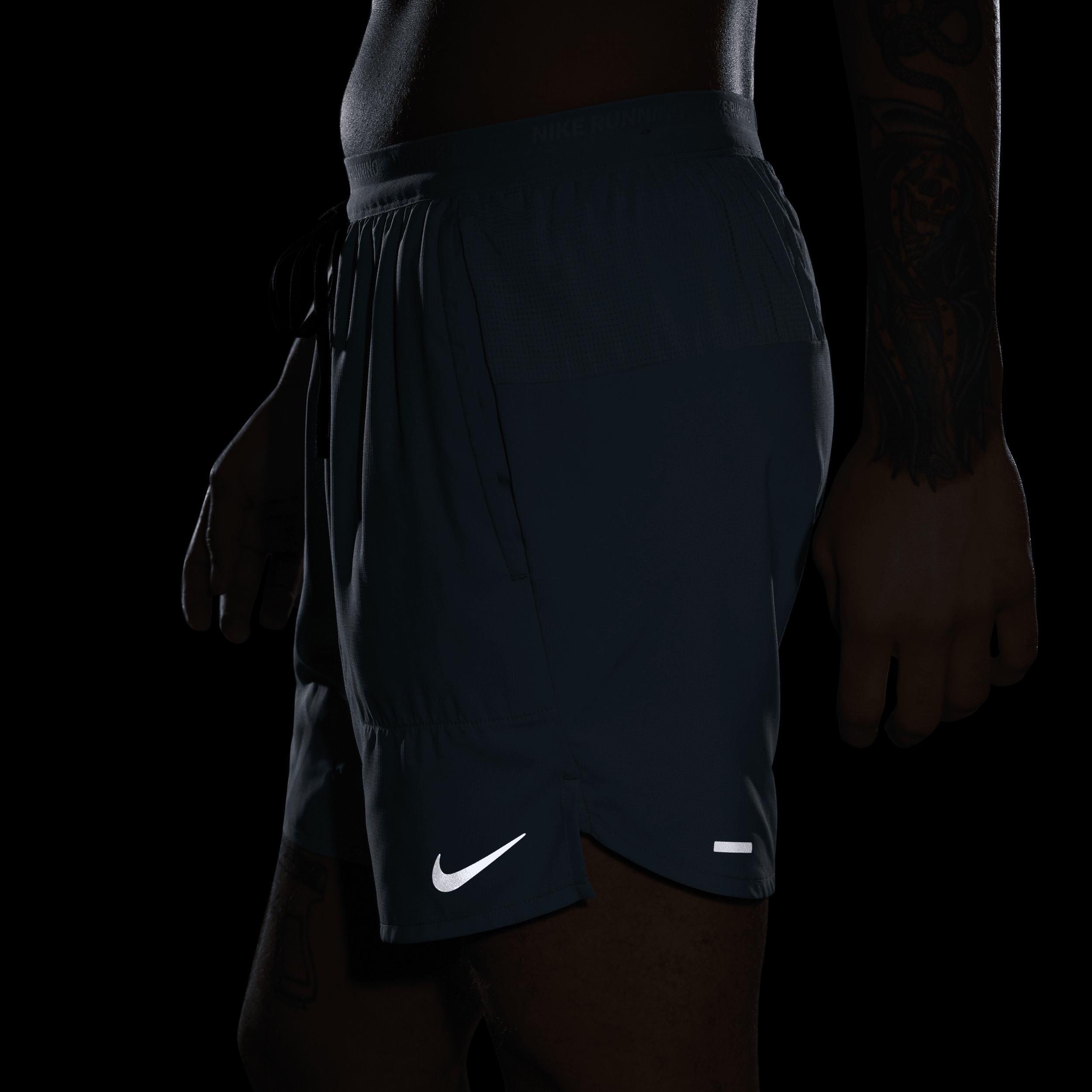 Nike Men's Stride Dri-FIT 7" Brief-Lined Running Shorts Product Image
