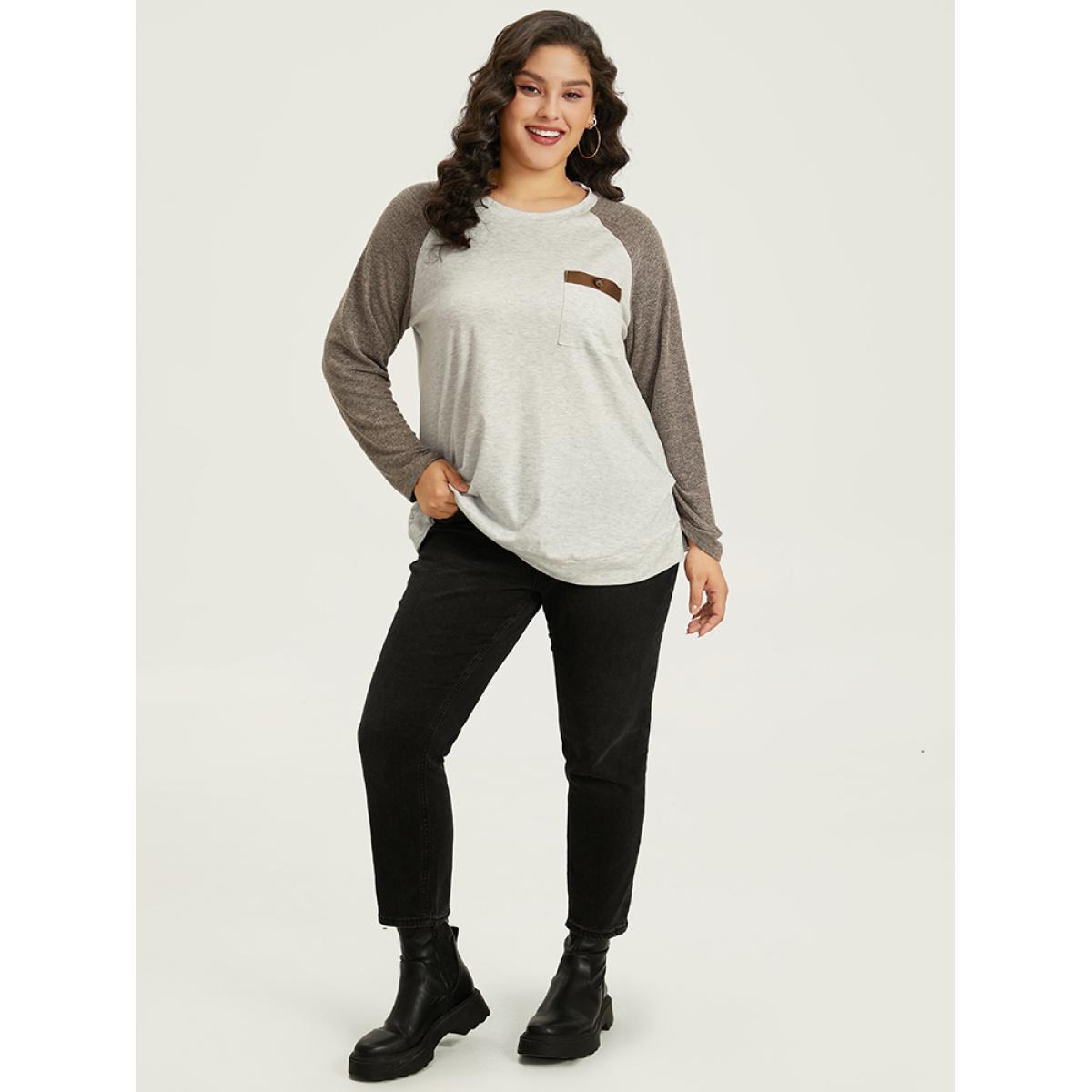 Plus Size Contrast Raglan Sleeve Patched Pocket T-shirt White Women Casual Contrast Plain Round Neck Dailywear T-shirts BloomChic 10/M Product Image