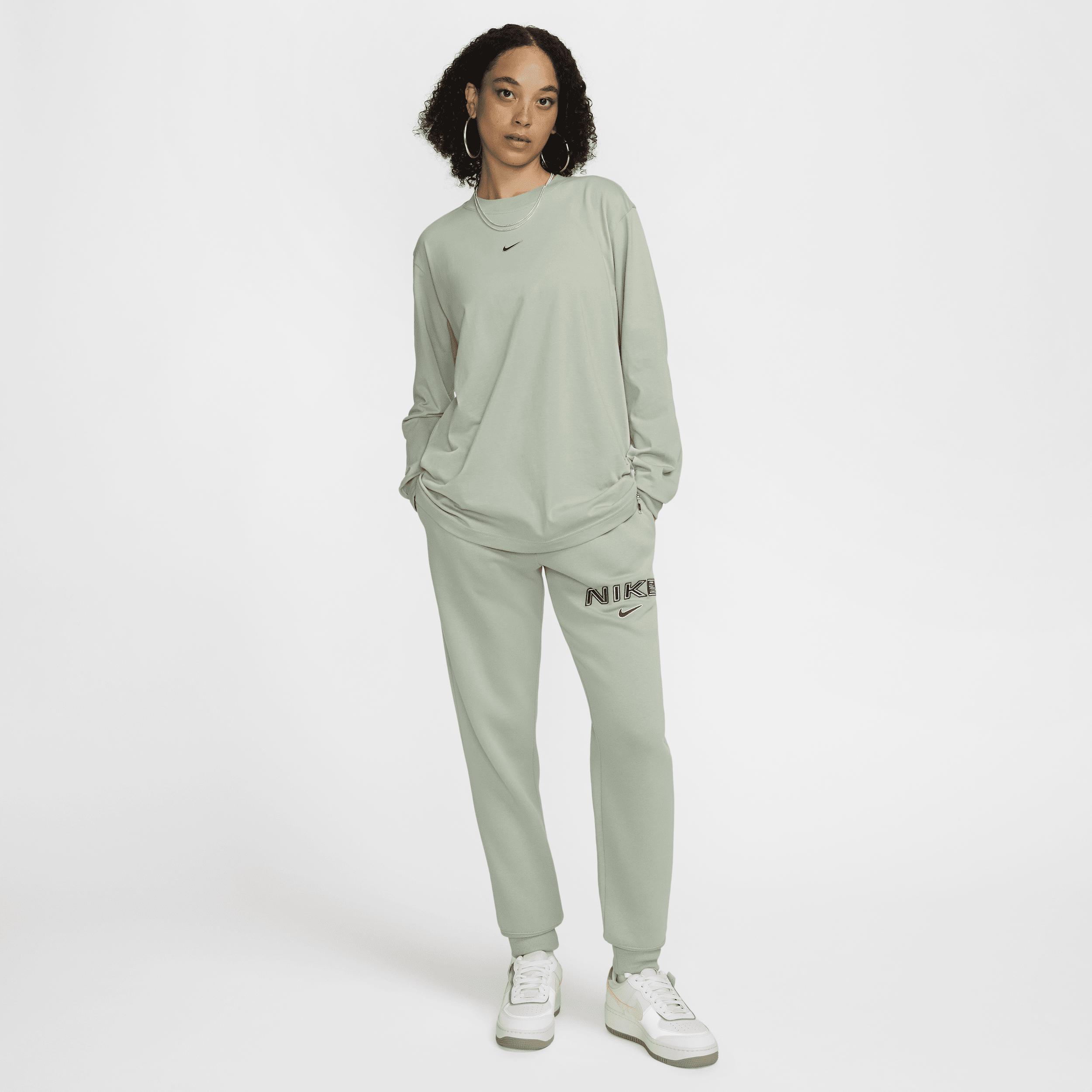 Nike Sportswear Women's Loose Long-Sleeve T-Shirt Product Image
