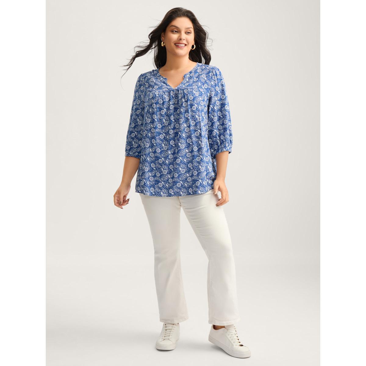 Plus Size Navy Floral Print Quarter Sleeve Blouse Women Elbow-length sleeve Notched collar Everyday-Casual Blouses BloomChic 28/5X Product Image